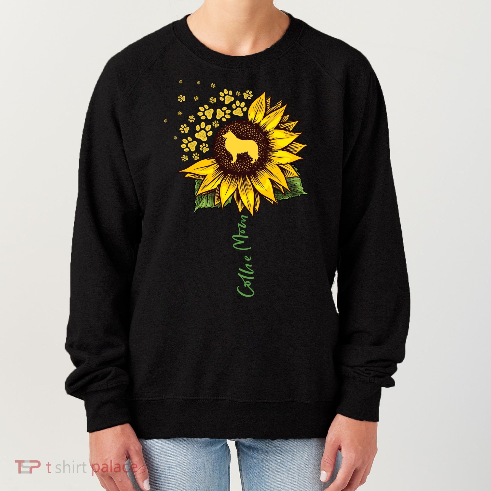 Collie Mom Sunflower Rough Collie Funny Gift Dog Mom Mama Gift Women's Sweatshirt