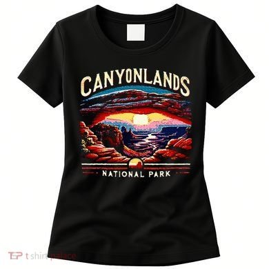 Canyonlands National Park Sunset Landscape Graphic Women's T-Shirt