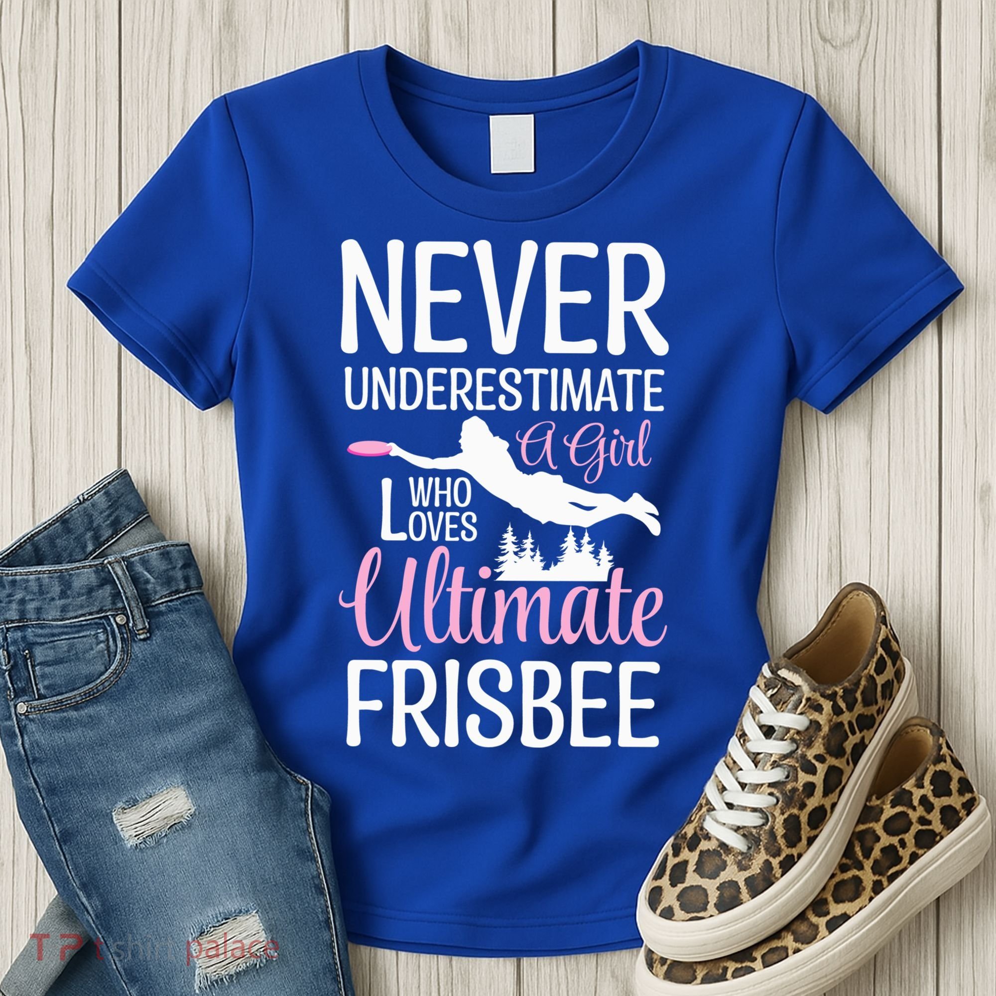 Cute Never Underestimate A Who Loves Ultimate Frisbee Gift Women's T-Shirt