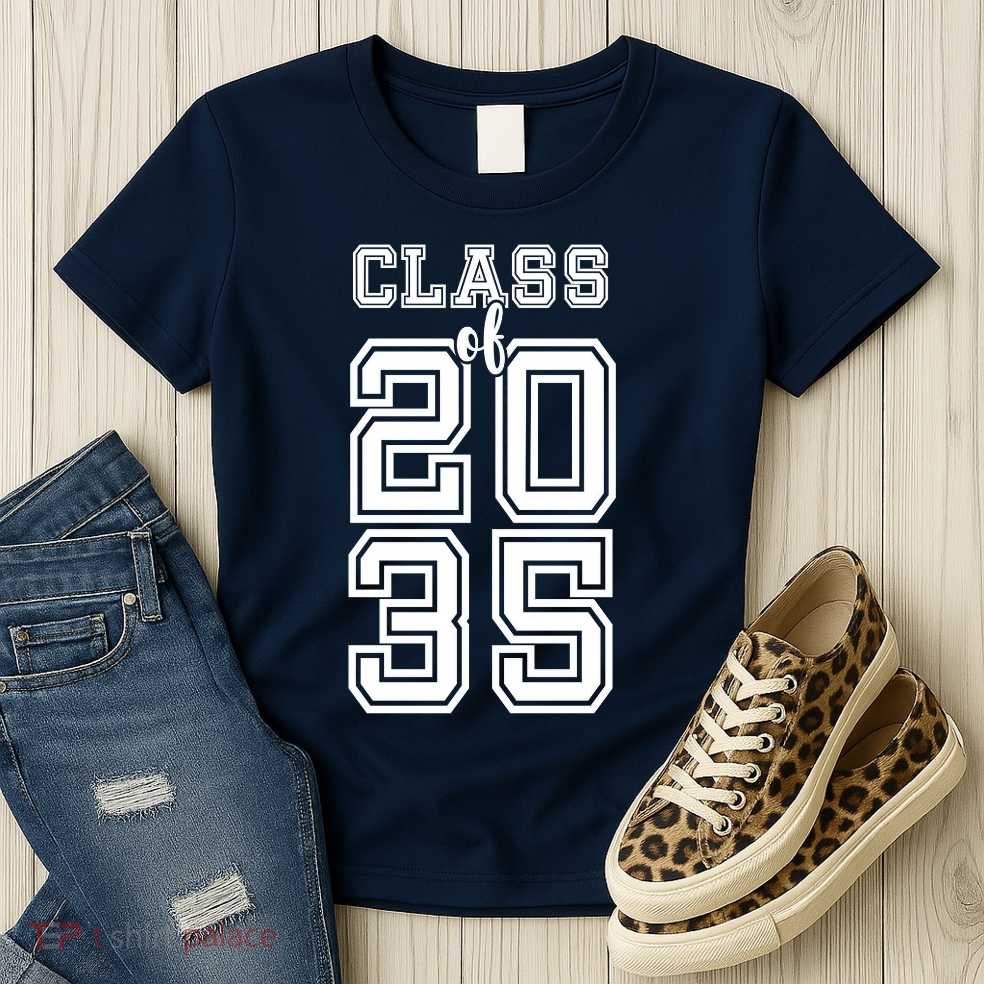 Class Of 2035 Graduate Women's T-Shirt