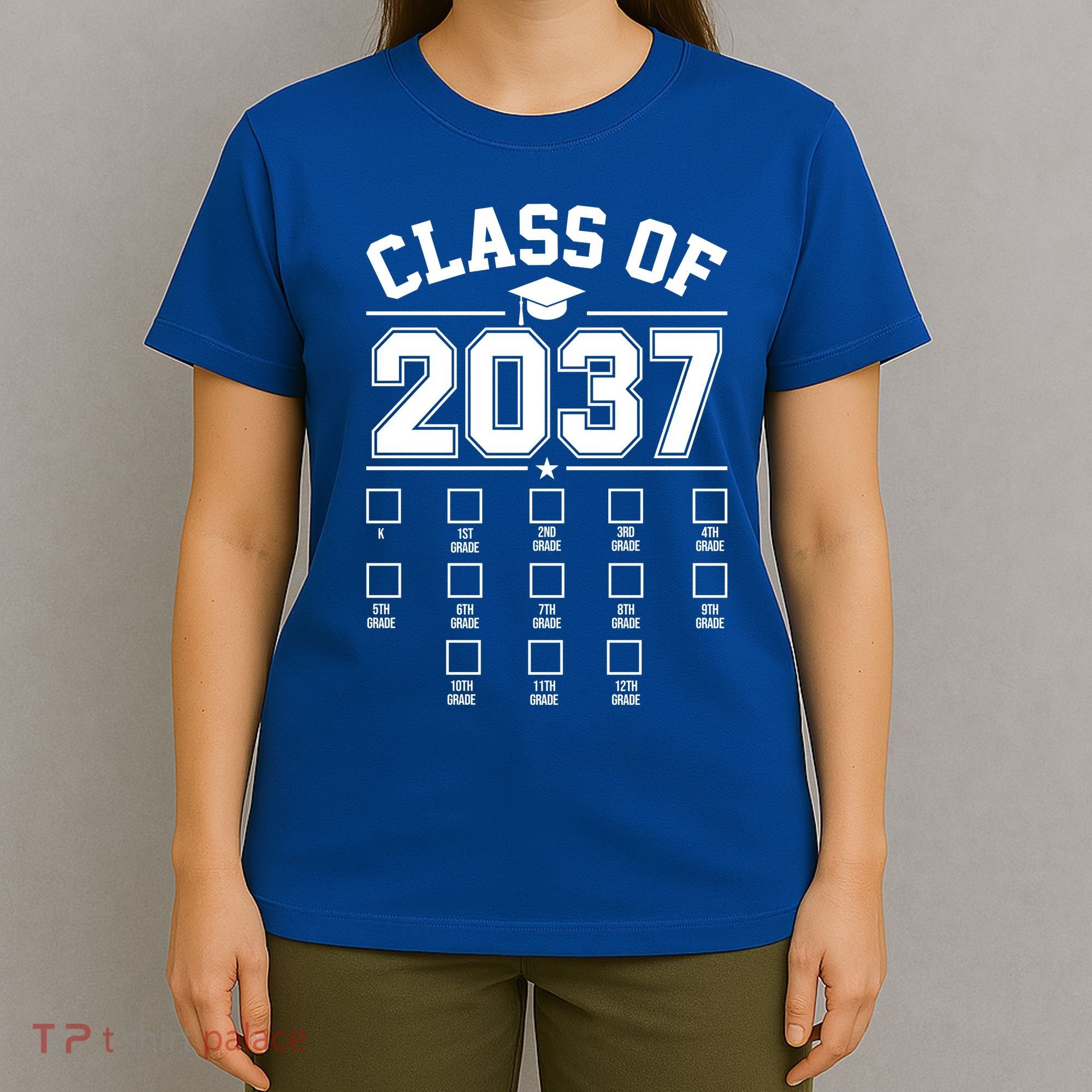 Class Of 2037 Grow With Me Checklist Kindergarten 12th Grade T-Shirt