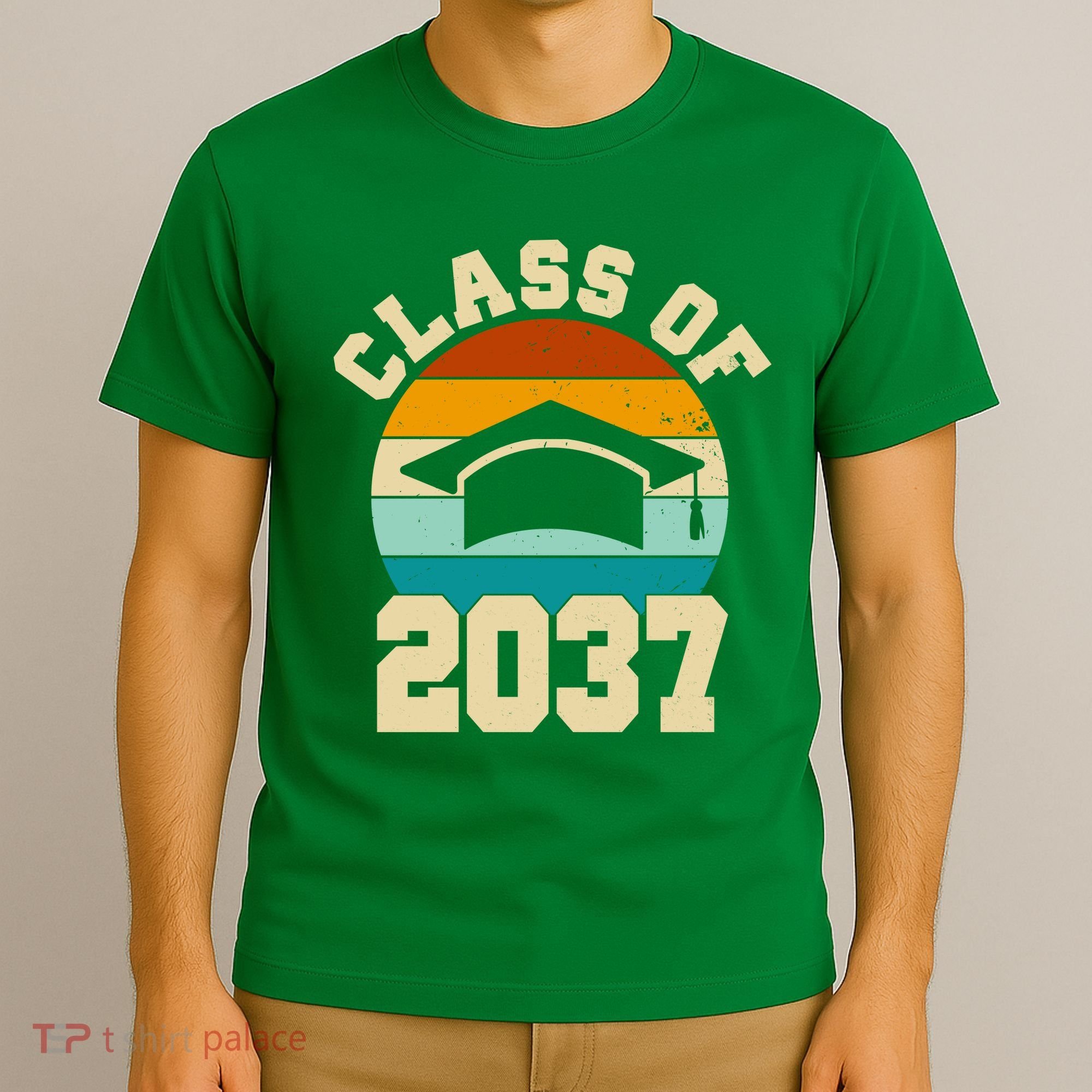 Class Of 2037 Kindergarten Graduation Retro T-Shirt
