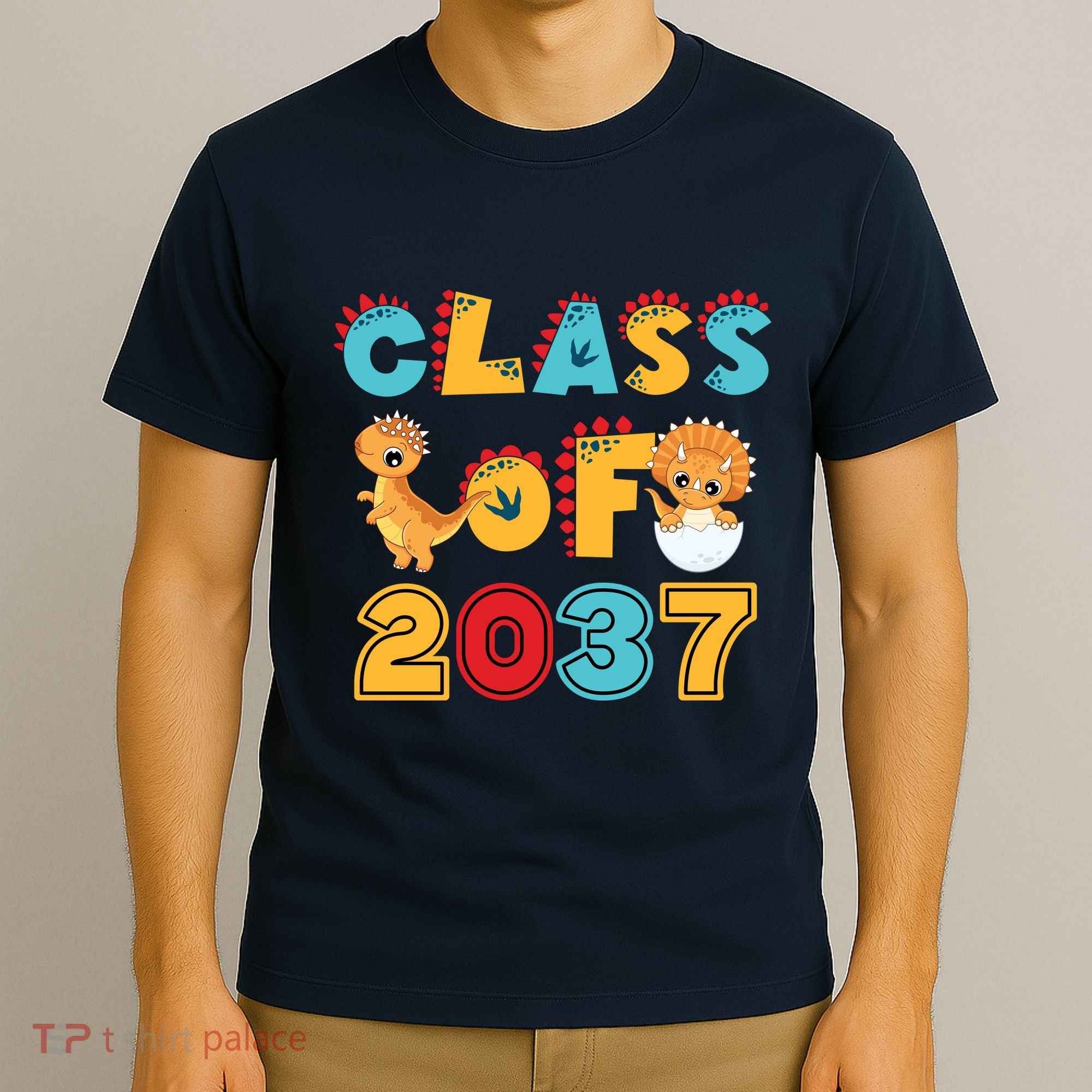 Class Of 2037 Grow With Me Kindergarten Graduation T-Shirt