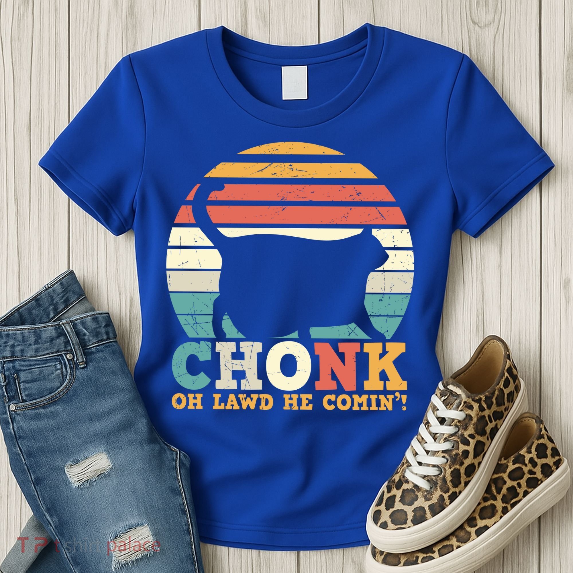 Chonk Oh Lawd He Comin' Cat Scale Meme Funny Cat Lover Cat Day Women's T-Shirt