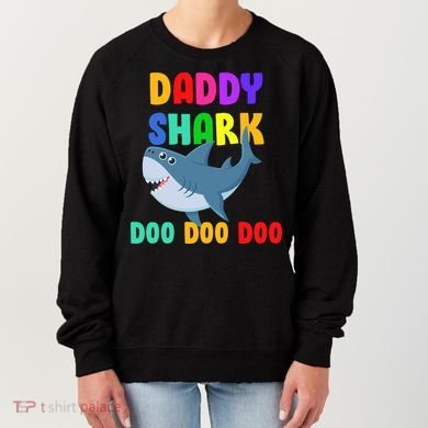 Colorful Daddy Shark Doo Doo Doo Women's Sweatshirt