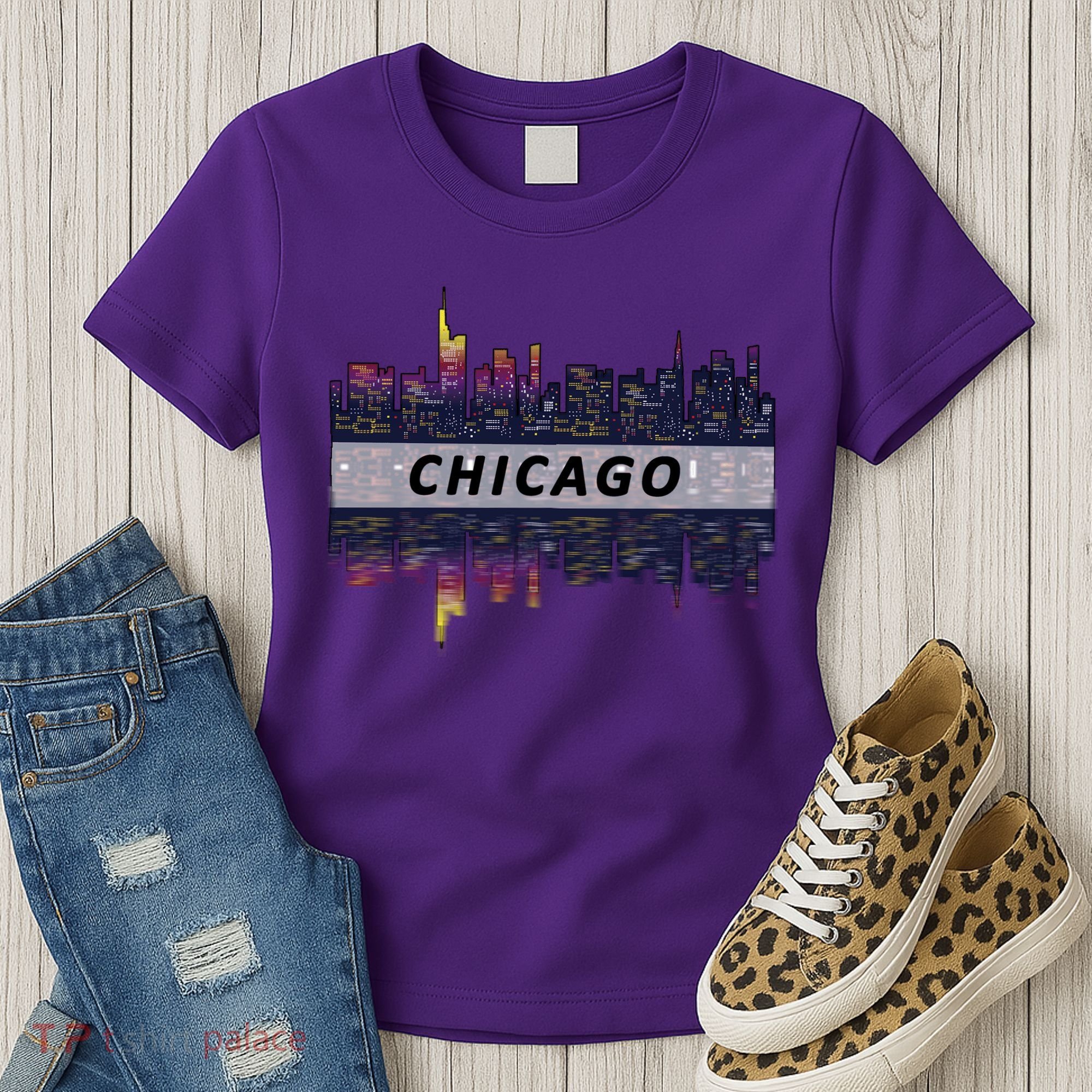 Cool Chicago Skyline Women's T-Shirt