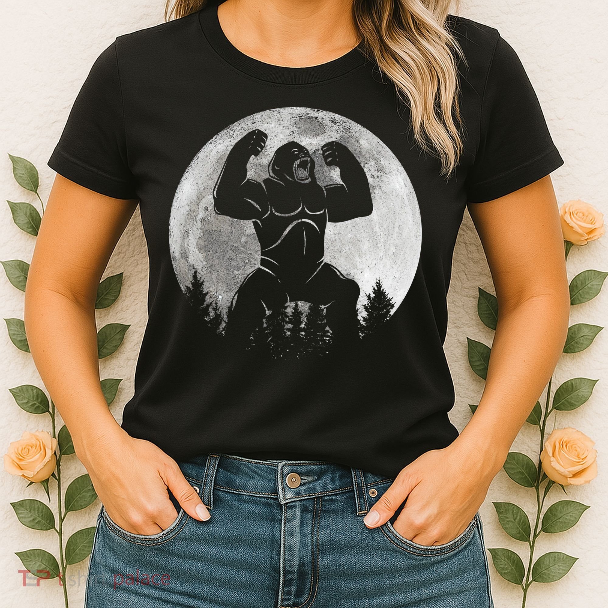 Cool King Kong Monster Full Moon Women's T-Shirt