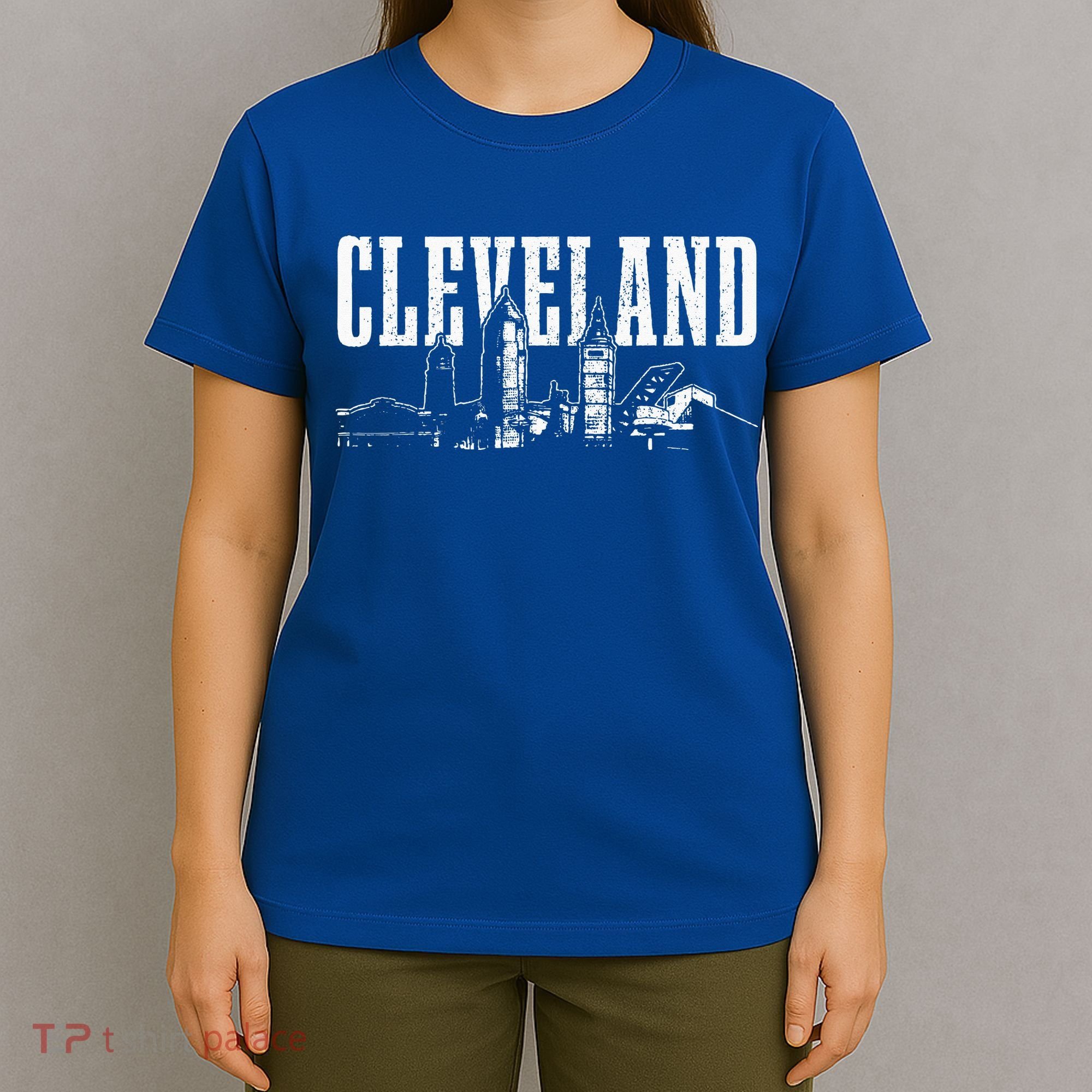 Cleveland Ohio Skyline Pride Vintage Cleveland T-Shirt
