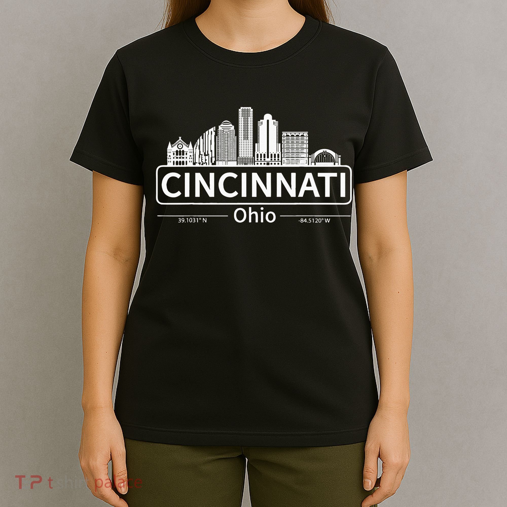 Cincinnati Ohio Skyline Travel To Cincinnati T-Shirt