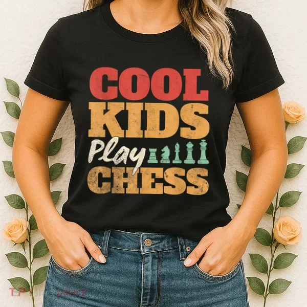 Cool Play Chess Player Chess Board Chess Lovers Women's T-Shirt
