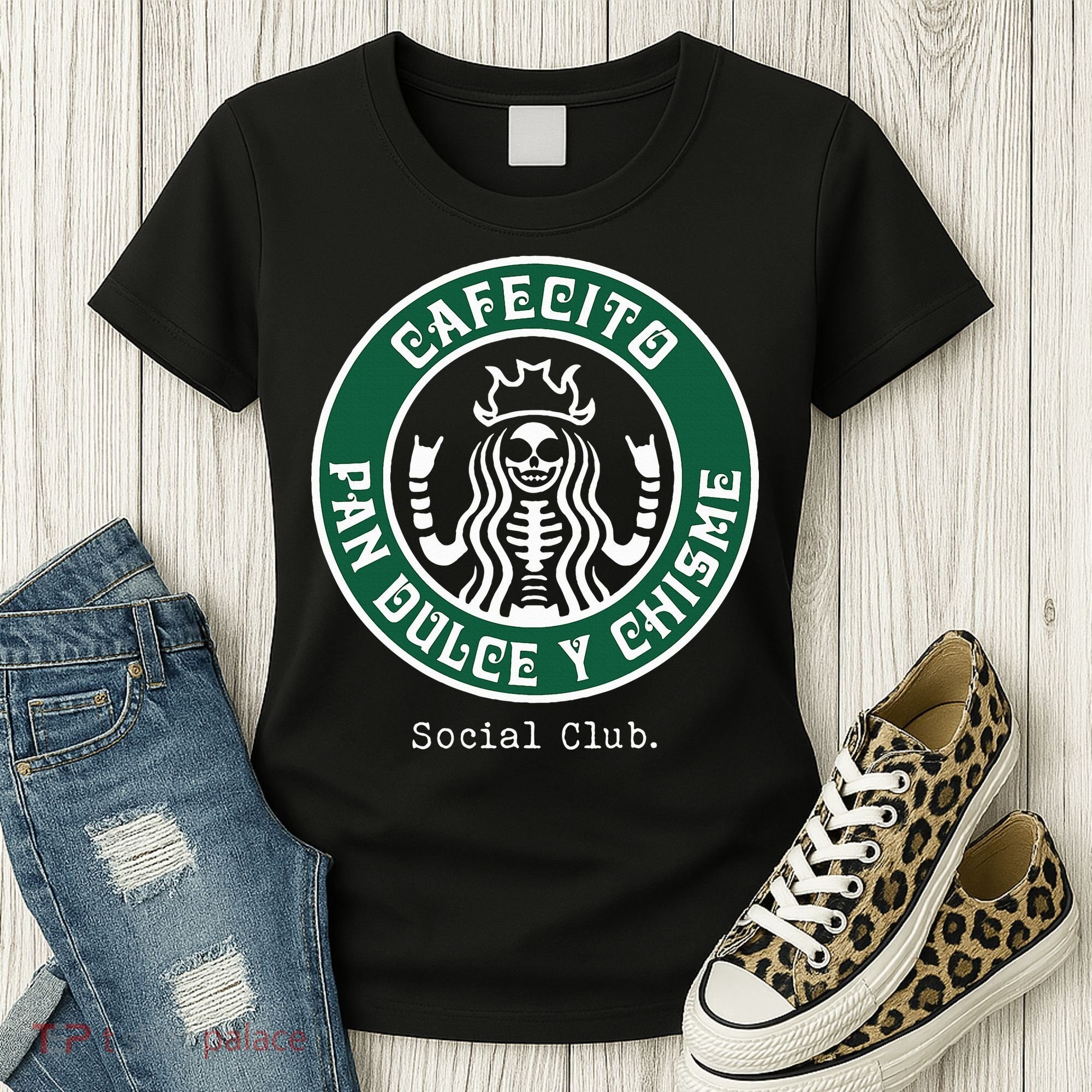 Cafecito Pan Dulce Y Chisme Mexicana Social Club Women's T-Shirt