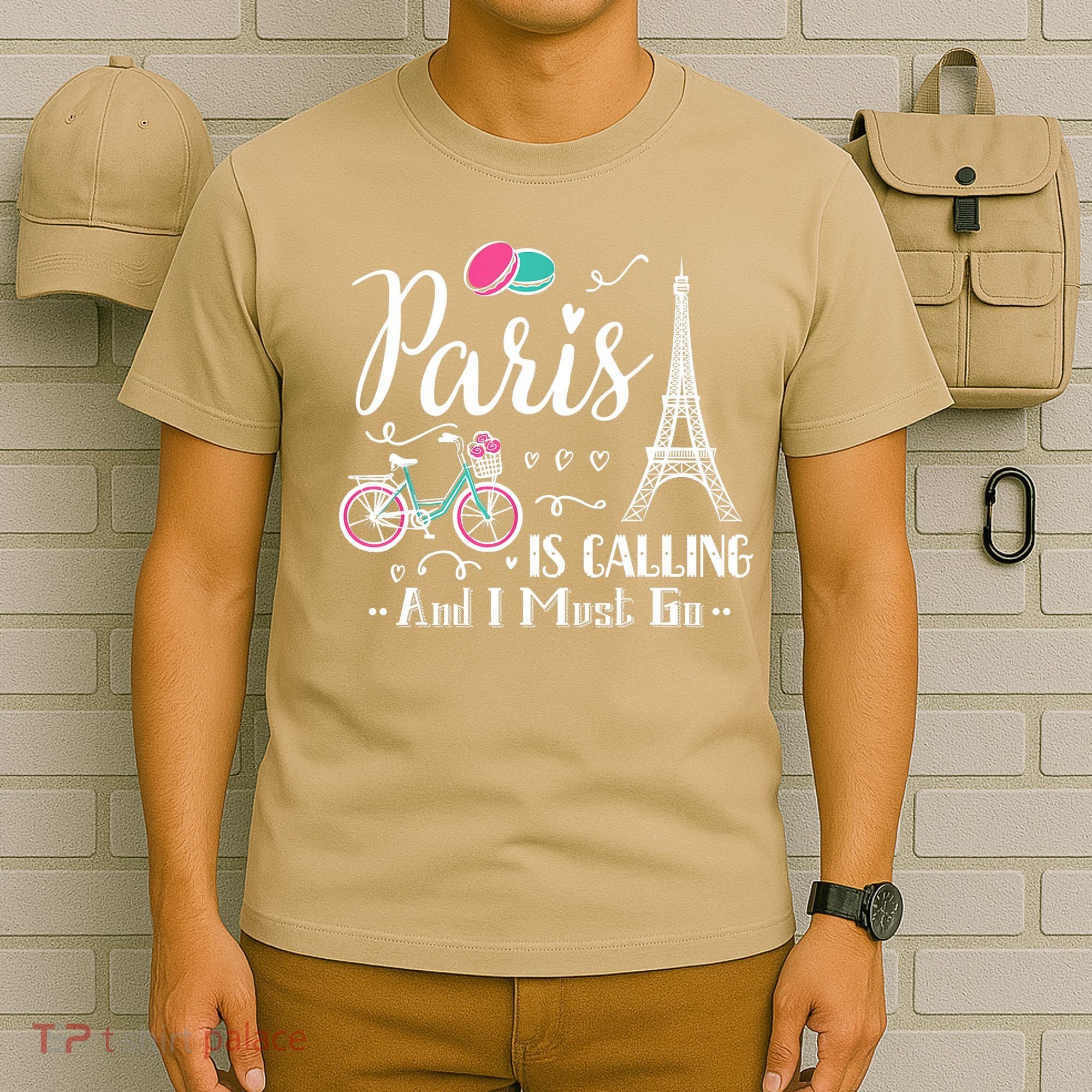 Cute Paris France Vacation Travel Funny Christmas Gift T-Shirt