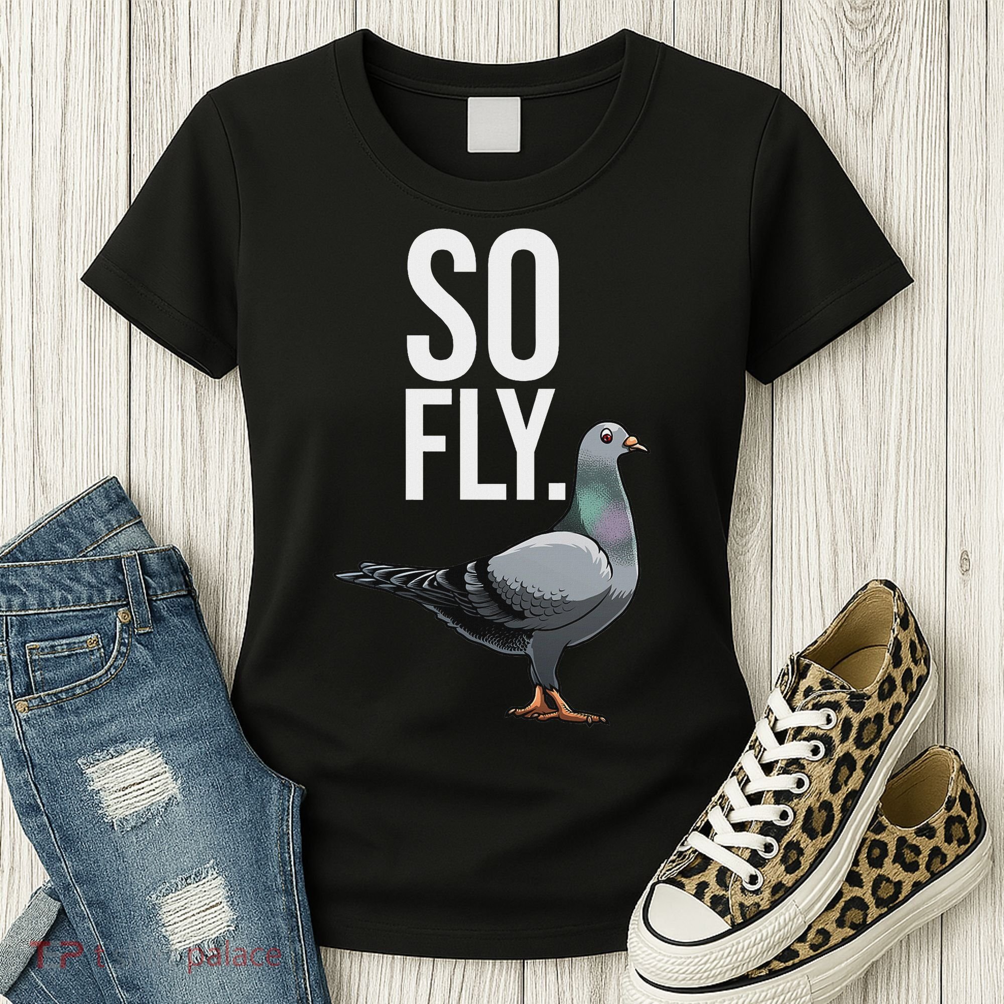 Cool Pigeon For Women Breeder Birdwatching Pigeon Racing Women's T-Shirt