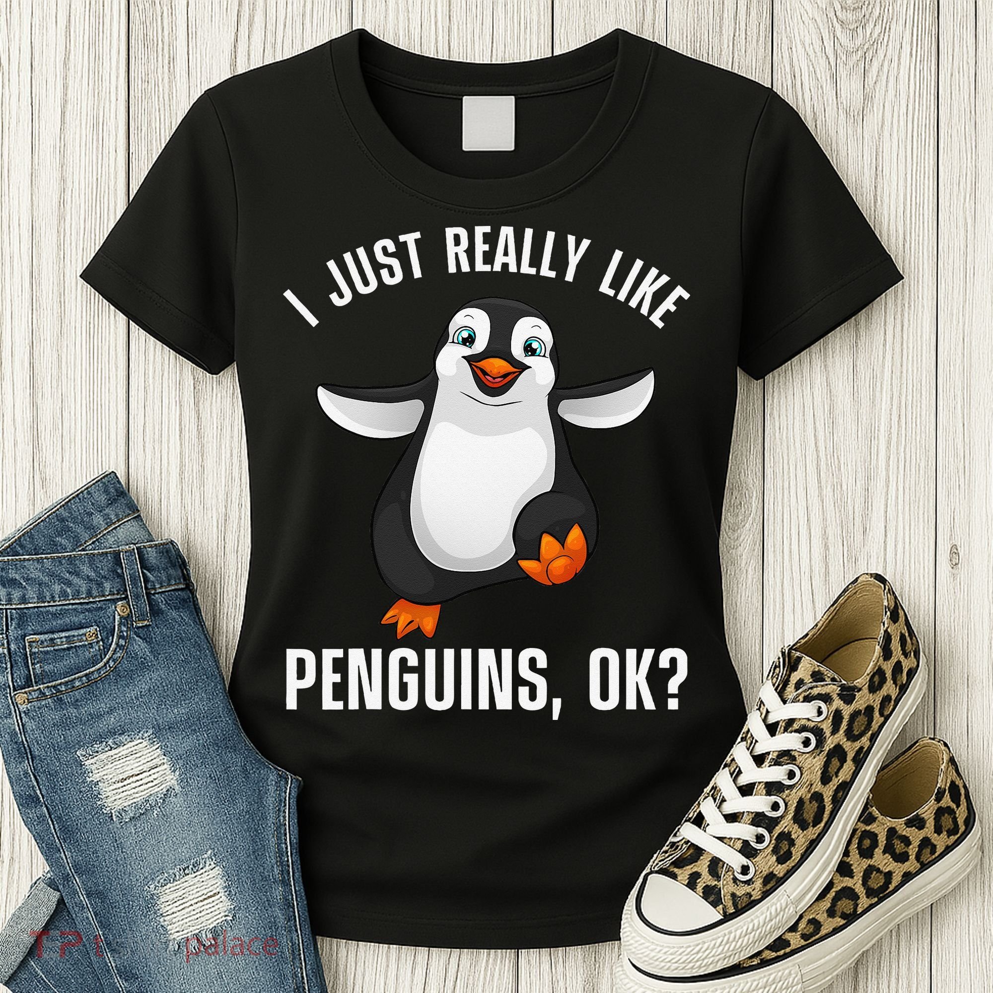 Cool Penguin For Wo Penguin Lovers Penguins Women's T-Shirt