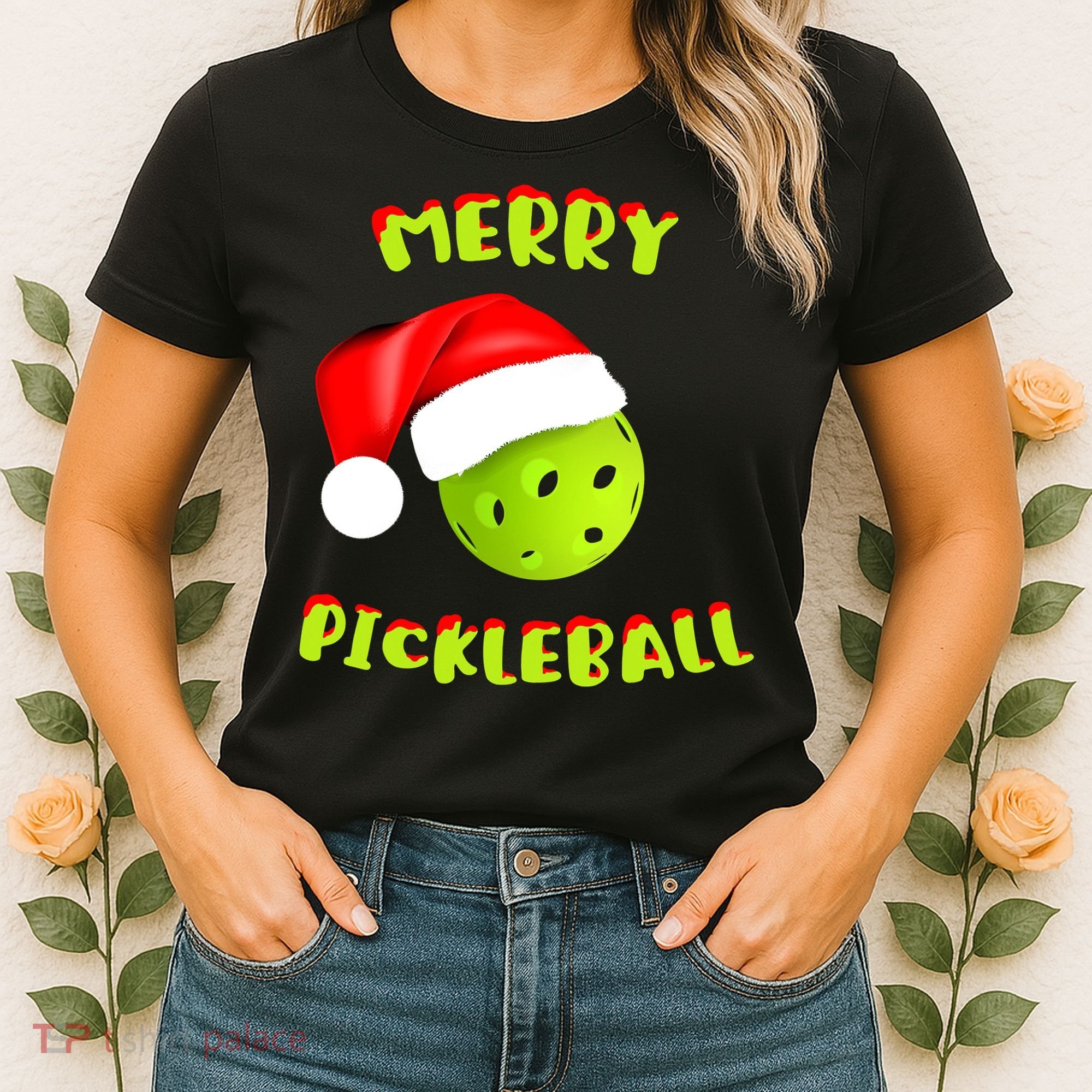 Christmas Pickleball Santa Hat Pickleball Player Winter Dink Women's T-Shirt