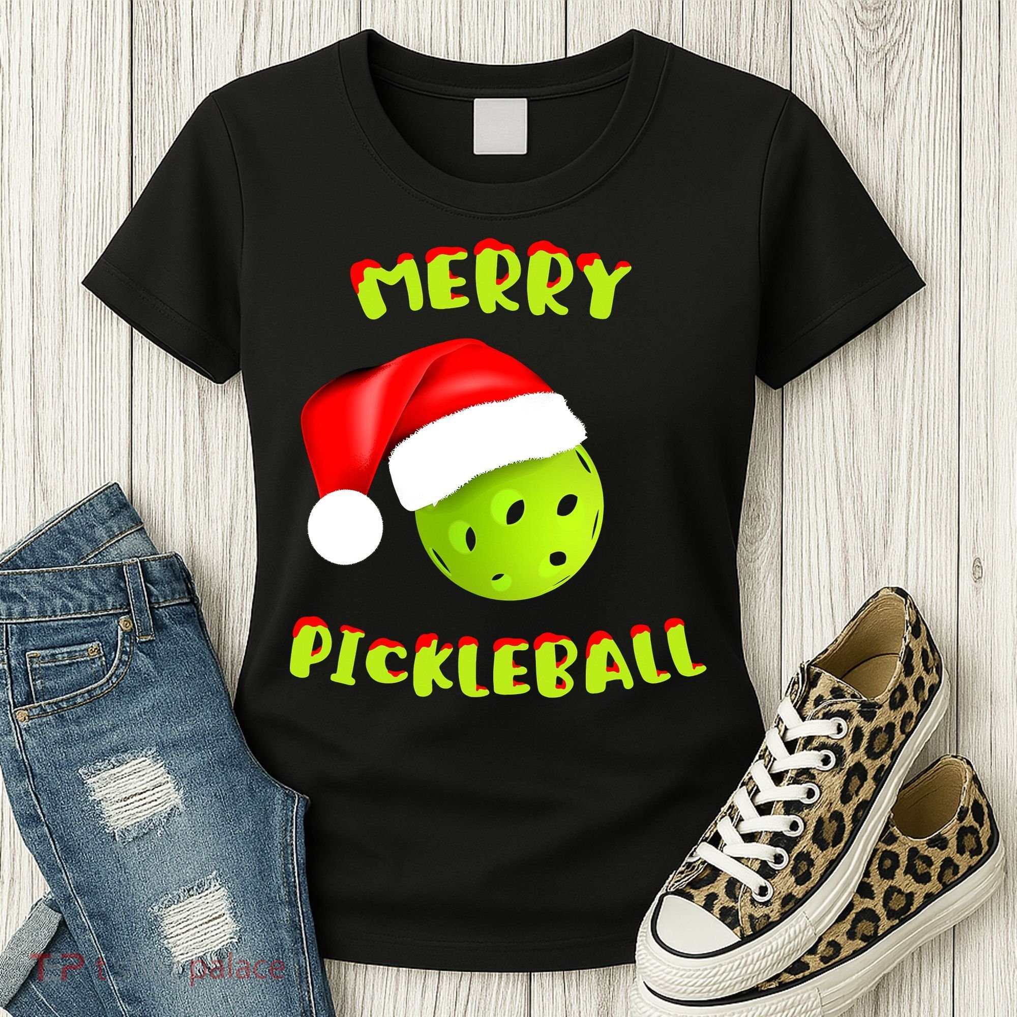 Christmas Pickleball Santa Hat Pickleball Player Winter Dink Women's T-Shirt