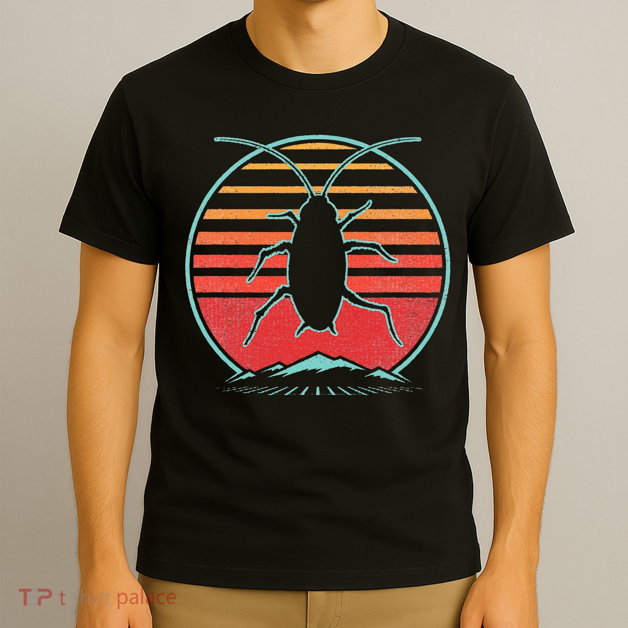 Cockroach Retro 80s Style Pest Control Exterminator Gift T-Shirt