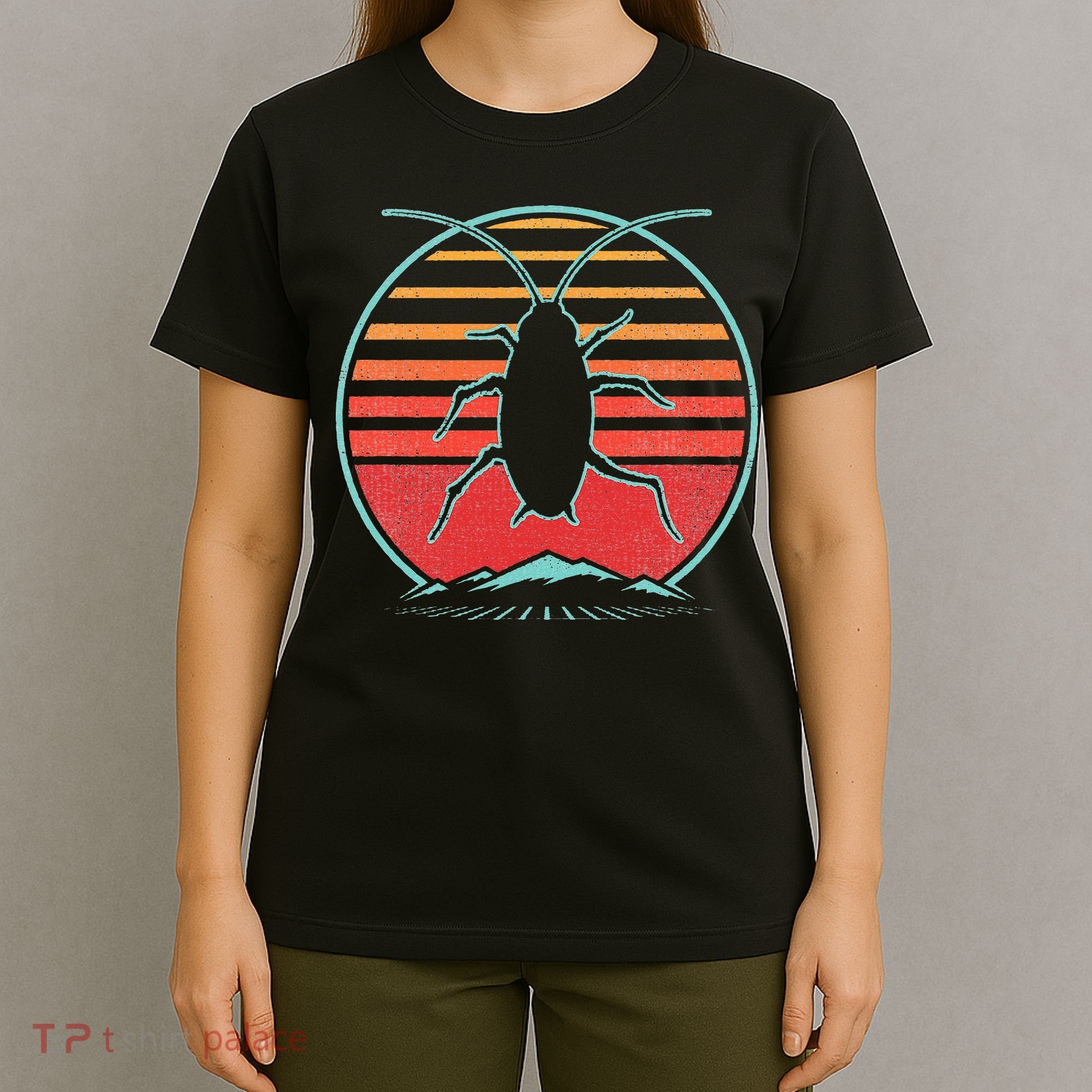 Cockroach Retro 80s Style Pest Control Exterminator Gift T-Shirt