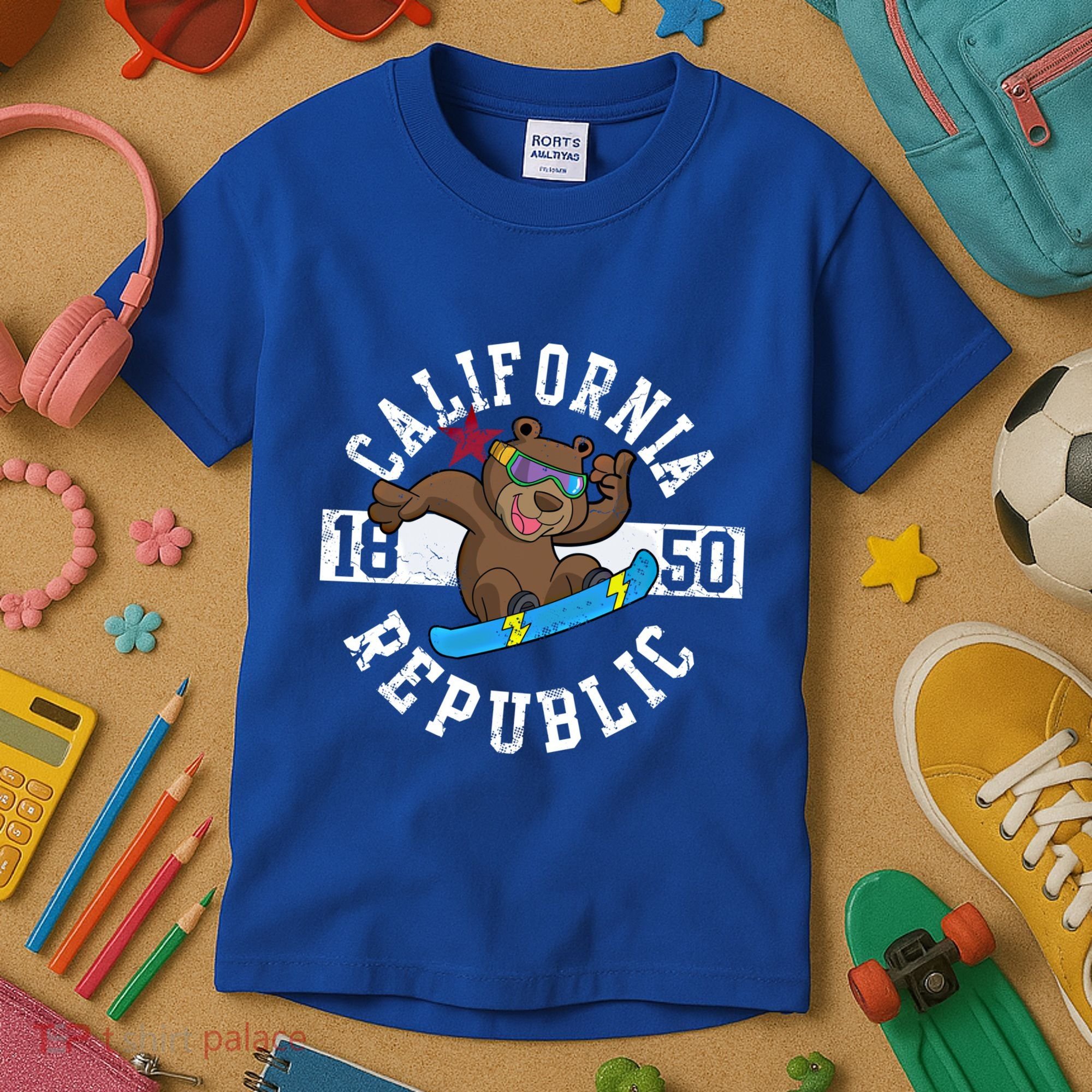California Republic Bear Snowboarder Snowboarding Snowboard Cute Gift Kids T-Shirt