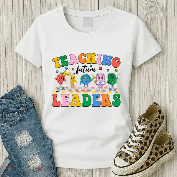 Cute Retro Cartoon Teaching Future Leaders Women's T-Shirt