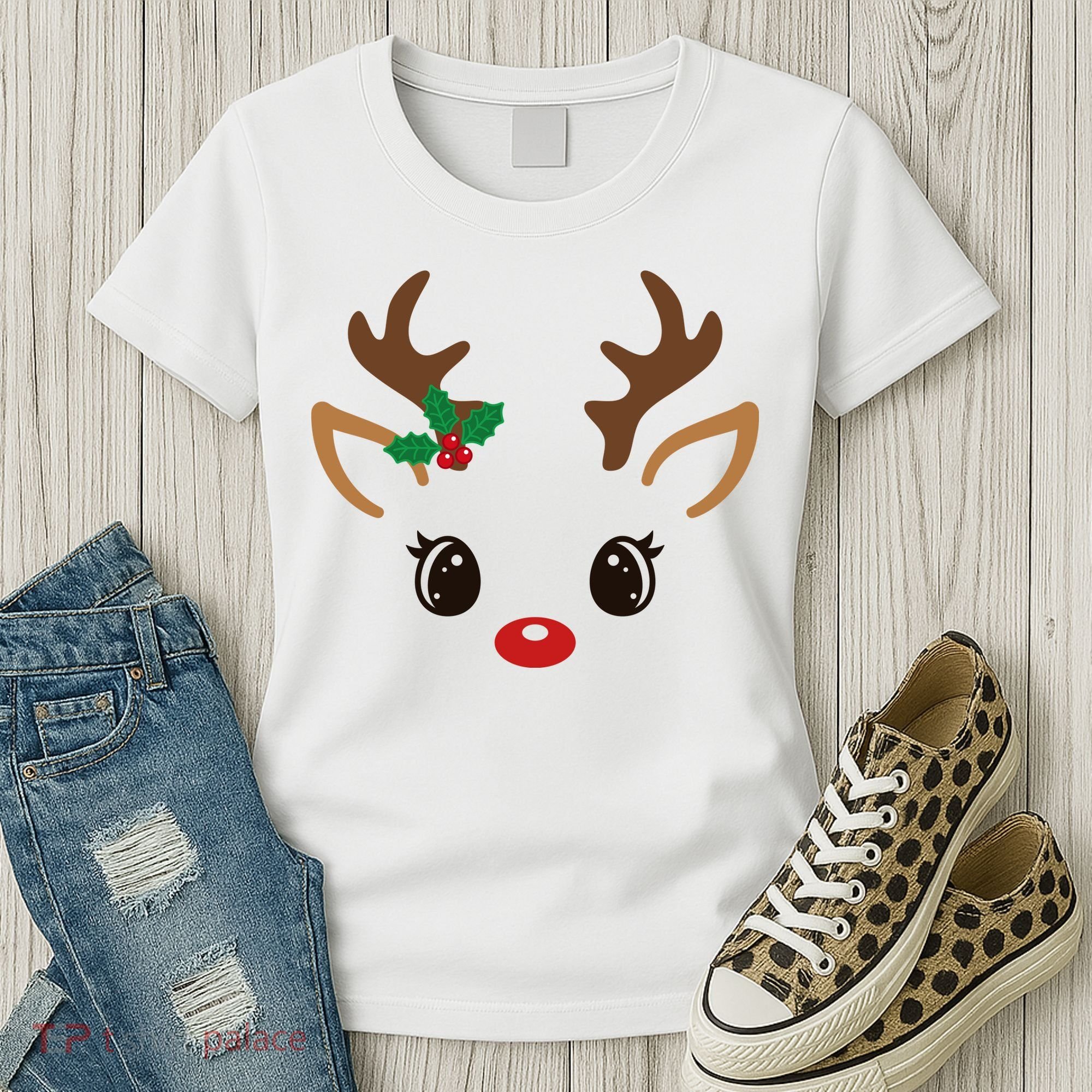 Cute Reindeer Face Christmas Women's T-Shirt