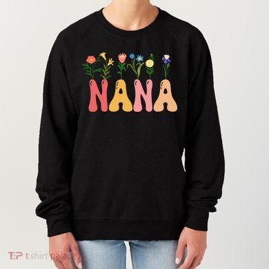 Cute Retro Floral Nana Women's Sweatshirt
