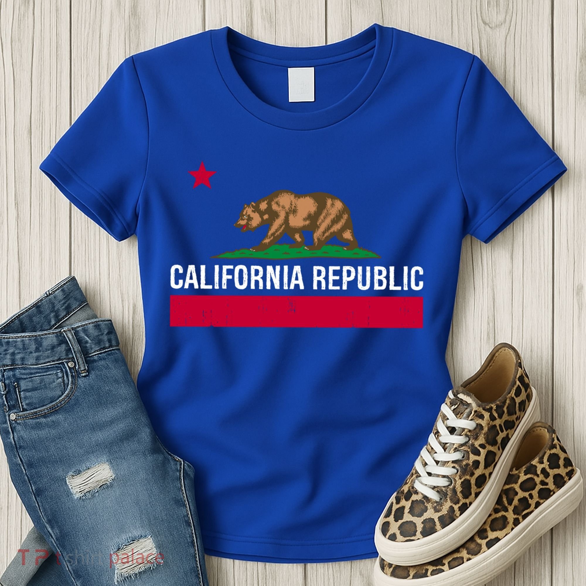 California Republic State Flag Cool Gift Women's T-Shirt