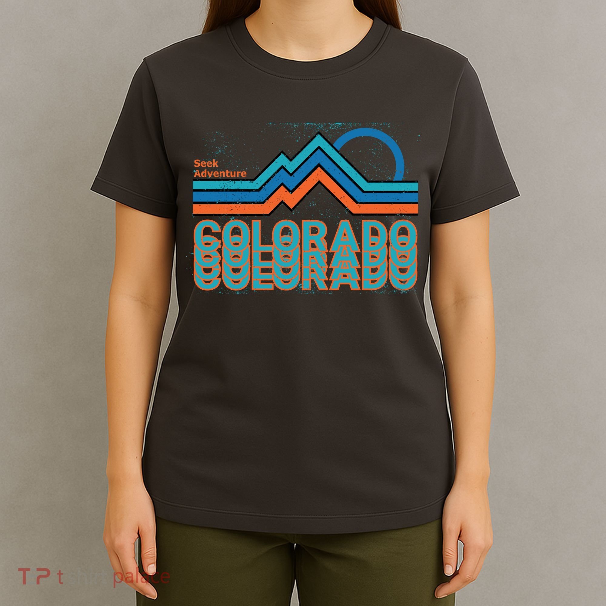 Colorado Retro Style Adventure Logo T-Shirt