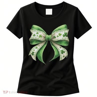 Cute Retro St Patricks Day Lucky Green Shamrock Coquette Bow Women's T-Shirt