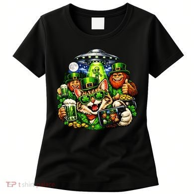 Cat Selfie Alien Leprechaun Bigfoot UFO St Patricks Day Women's T-Shirt