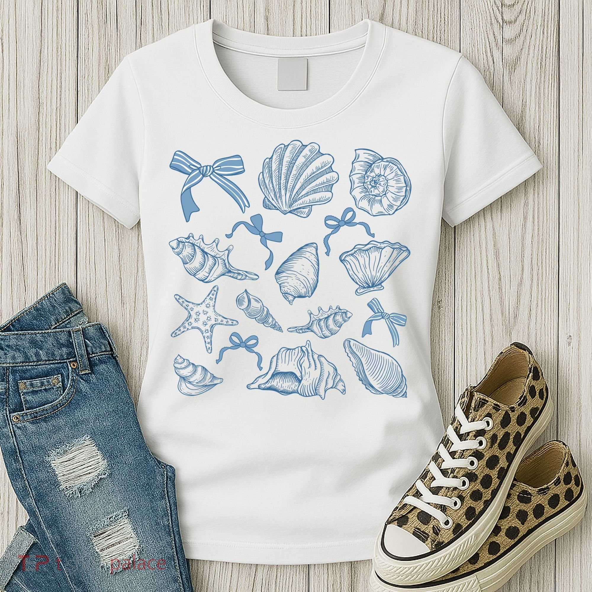 Coquette Seashell  Beach Coastal Retro Summer Vibes Women's T-Shirt