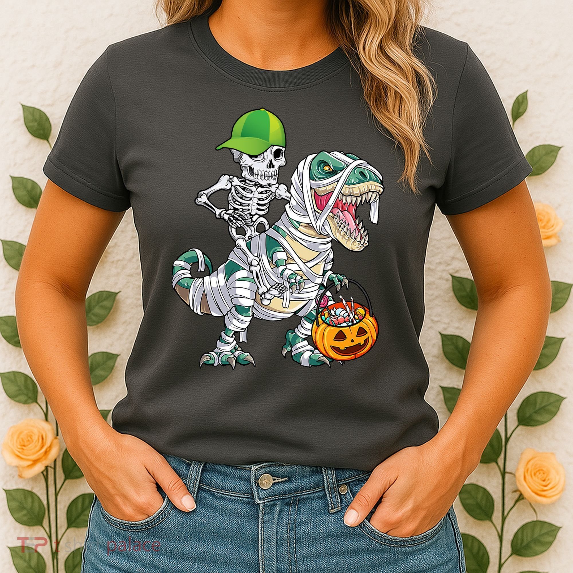 Cool Skeleton Dinosaur Halloween Trick Or Treat Women's T-Shirt