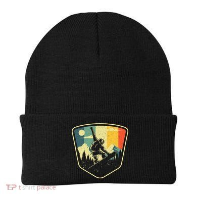 Cool Snowboarding Design Vintage Snowboarder Beanie