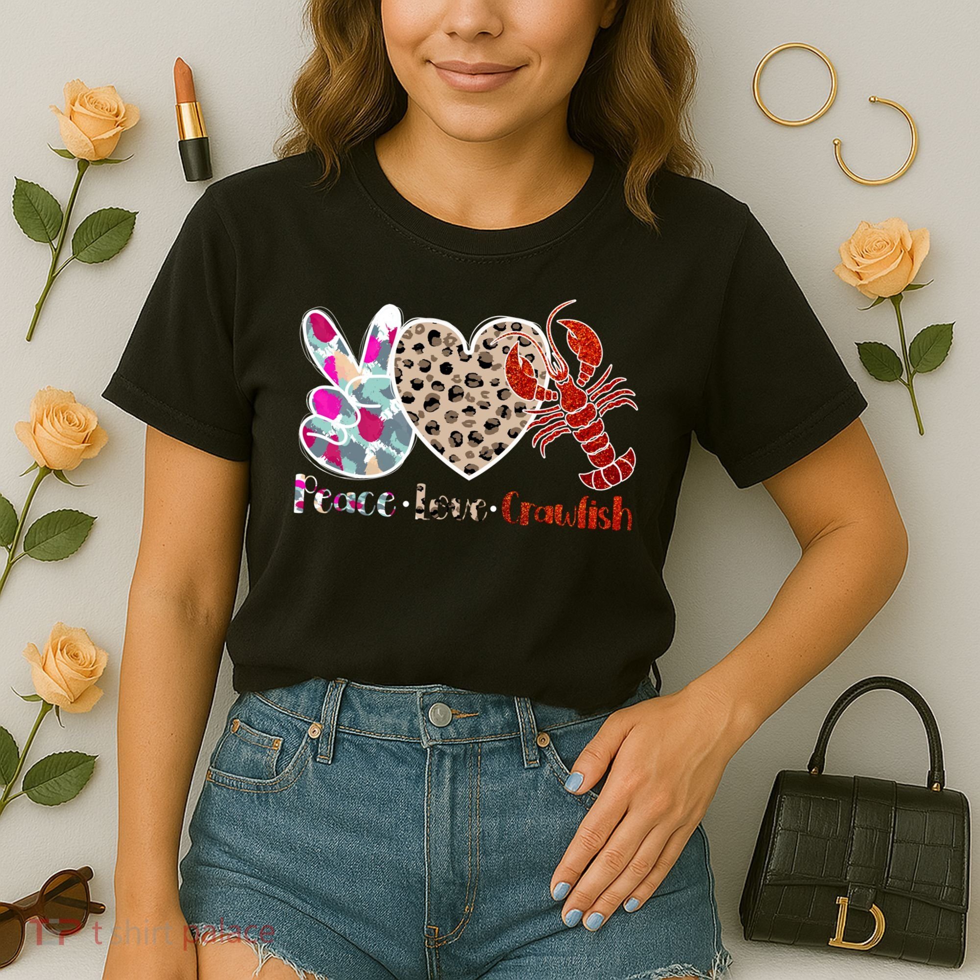 Crawfish Season Funny Crayfish Cook Lobsters Gift Comfort Colors Boxy T-Shirt
