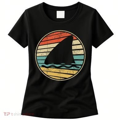 Cute Shark Fin Graphic Retro Vintage 70s 80s Shark Lover Fun Women's T-Shirt