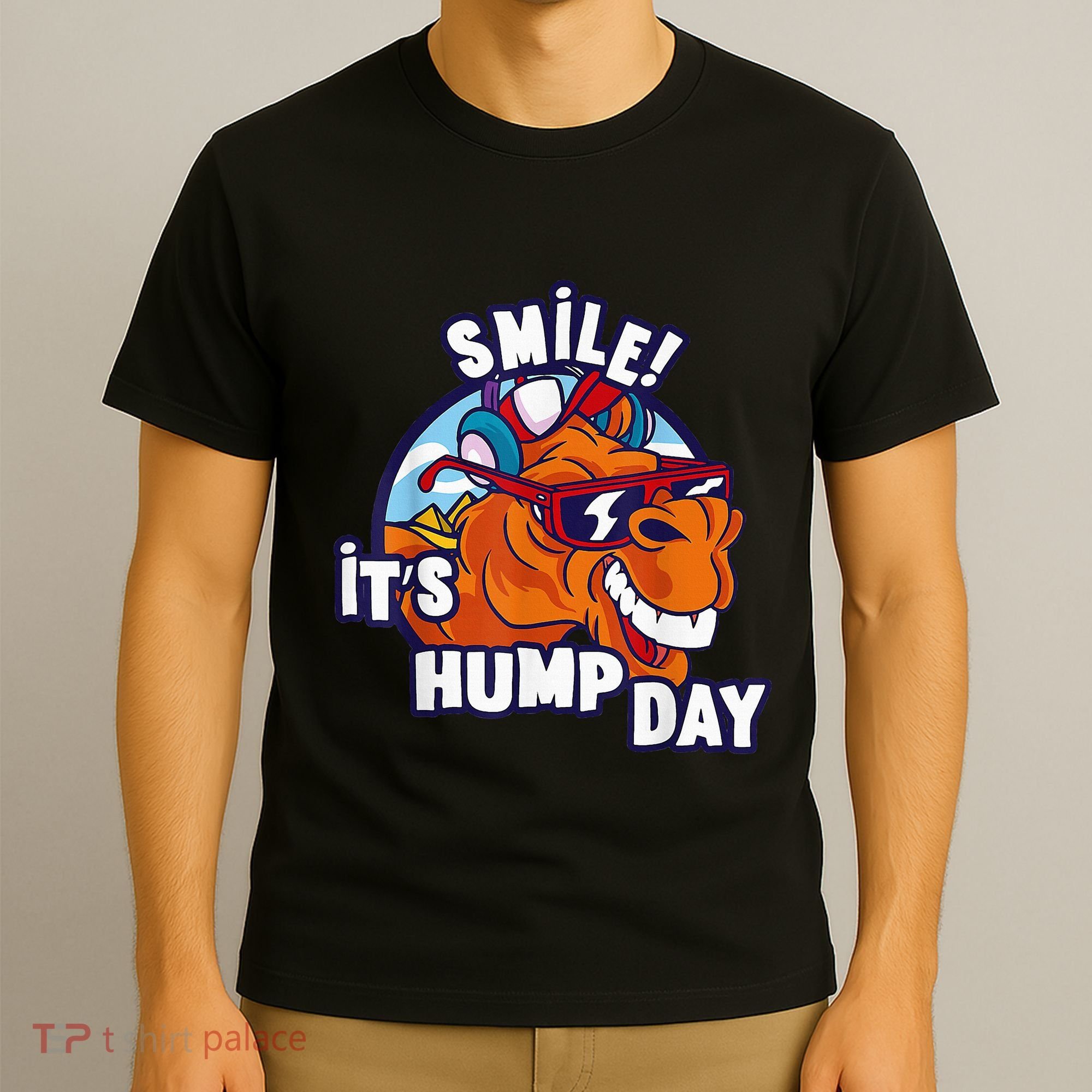 Camel Smile! ItS Hump Day Funny Hump Day Camel Sunglass T-Shirt
