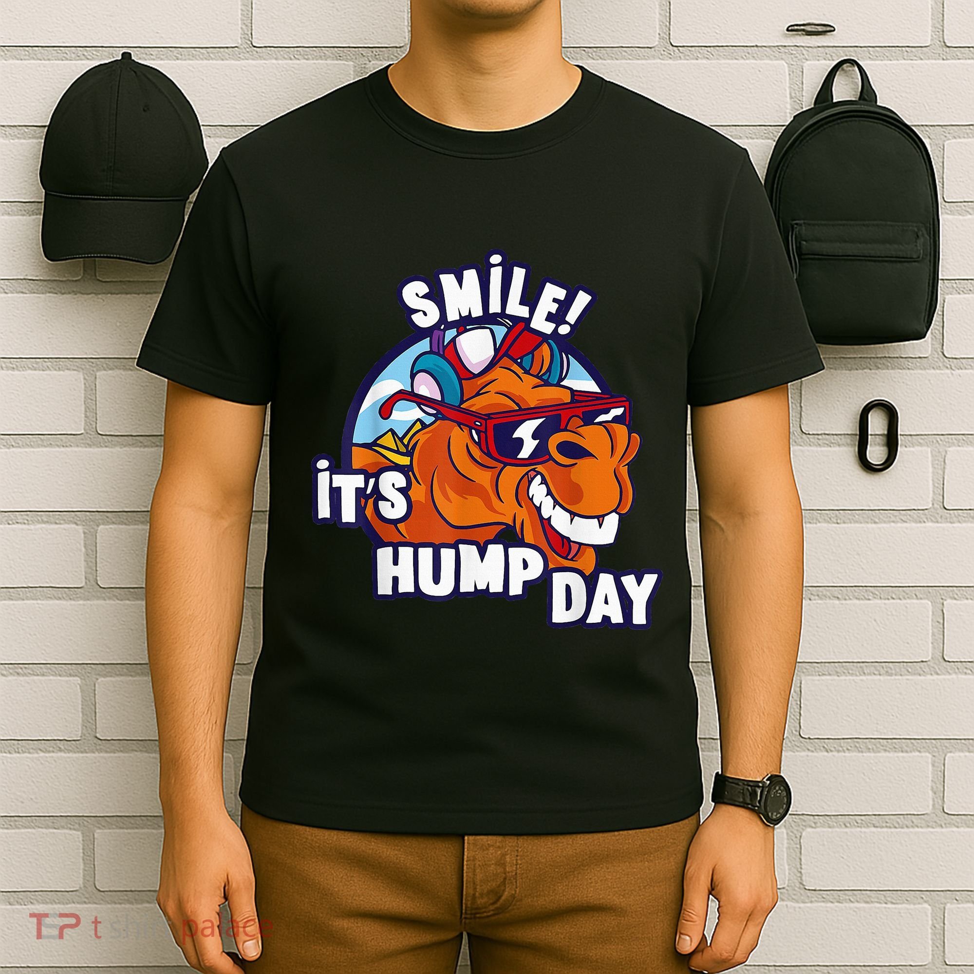 Camel Smile! ItS Hump Day Funny Hump Day Camel Sunglass T-Shirt