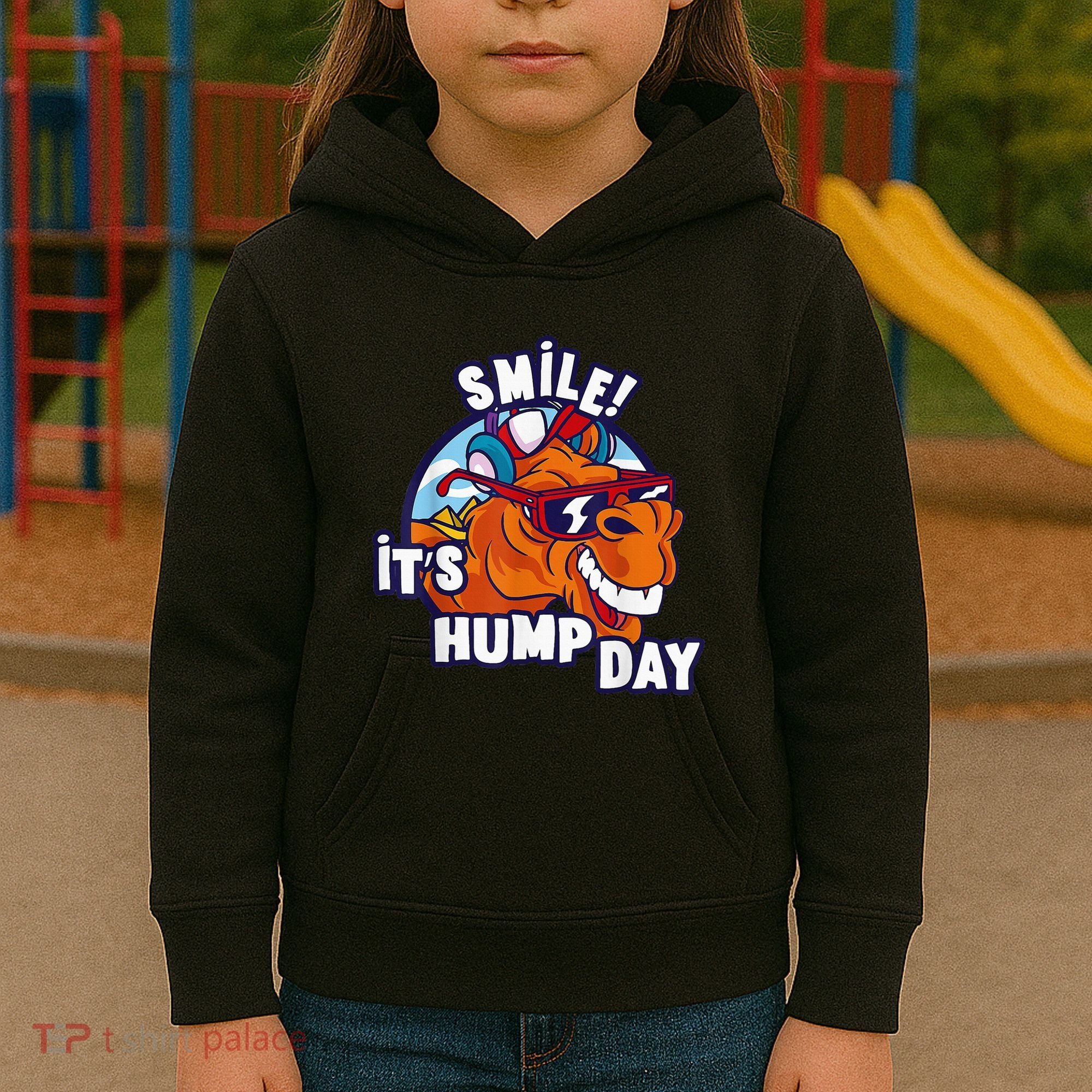Camel Smile! ItS Hump Day Funny Hump Day Camel Sunglass Kids Hoodie