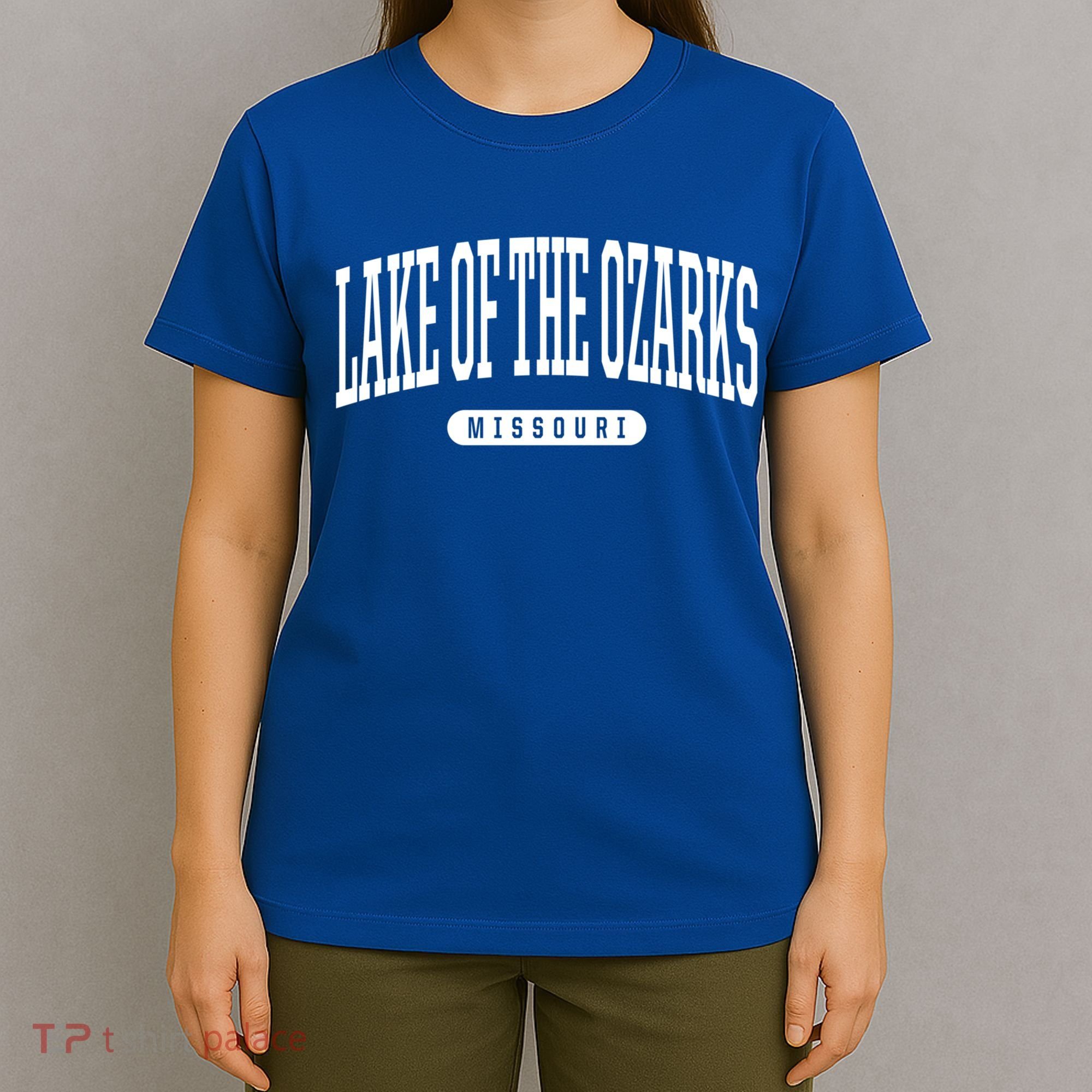 College Style Lake Of The Ozarks Missouri Souvenir Gift Funny Gift T-Shirt