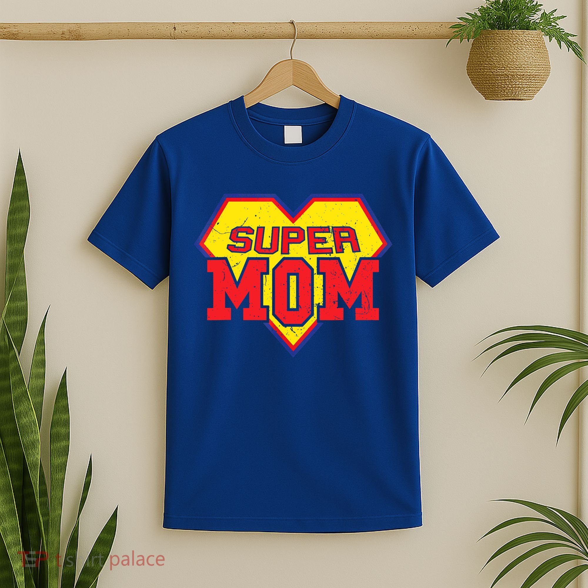 Cool Super Mom Gift Funny Superhero Mother's Day Gift T-Shirt