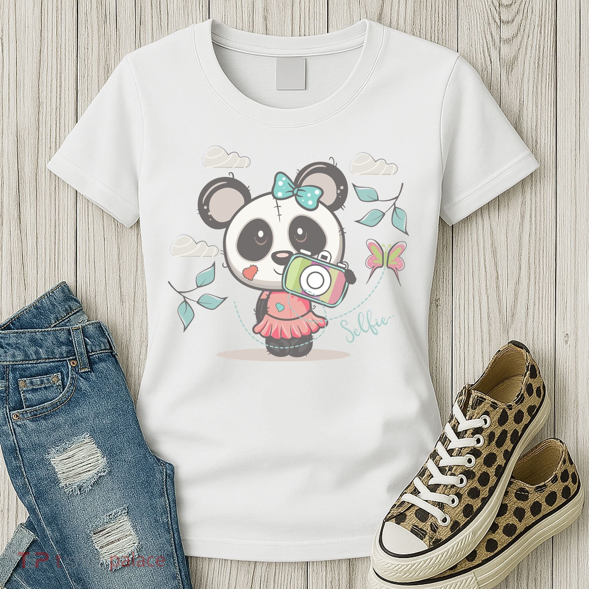 Cute Selfie Panda Girl Women's T-Shirt