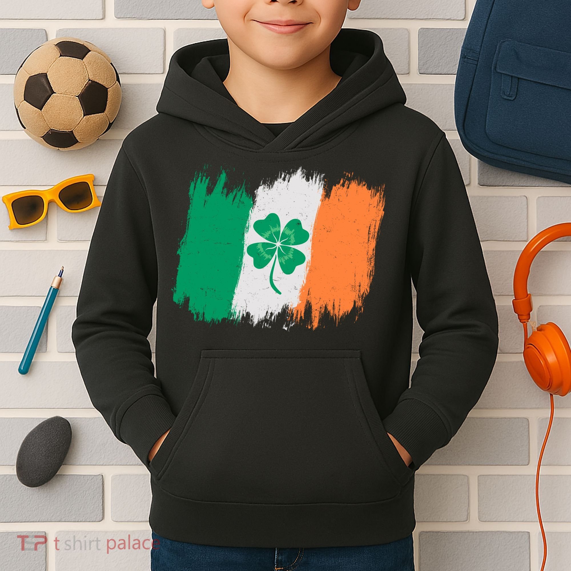 Cool St Patrick's Day Painted Distressed Irish Shamrock Flag Kids Hoodie