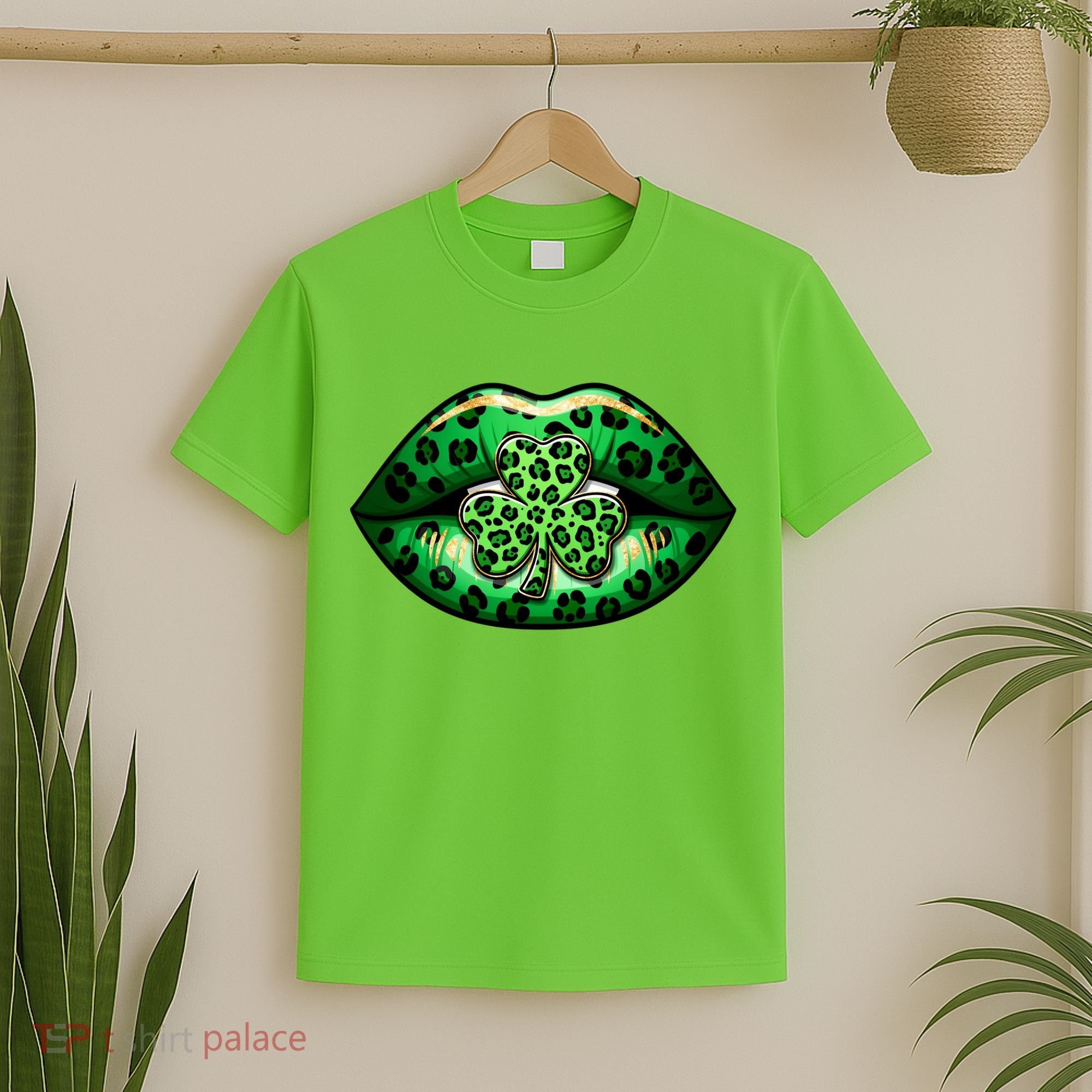 Cute St Patrick's Day Leopard Print Lip Print Shamrock Clover T-Shirt
