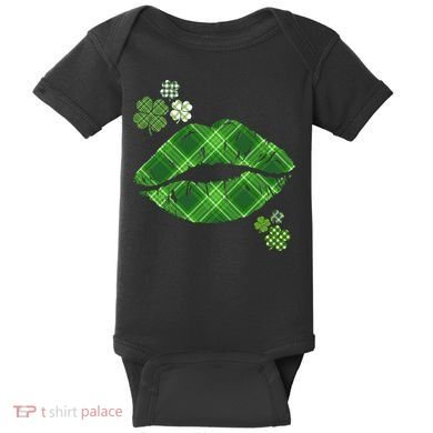 Cute St Patrick's Day Green Plaid Lip Print Baby Bodysuit
