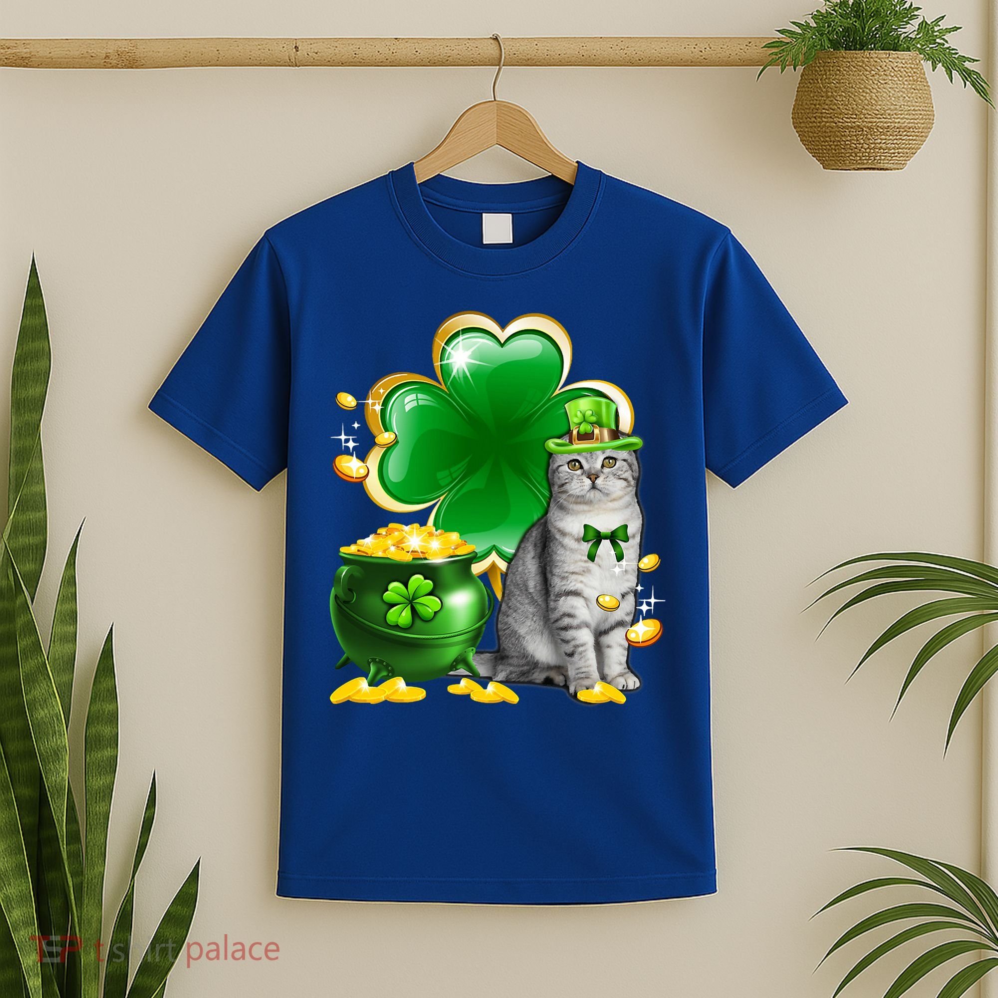 Cat Shamrock St Patricks Day Cat Irish Gift Cute Gift T-Shirt