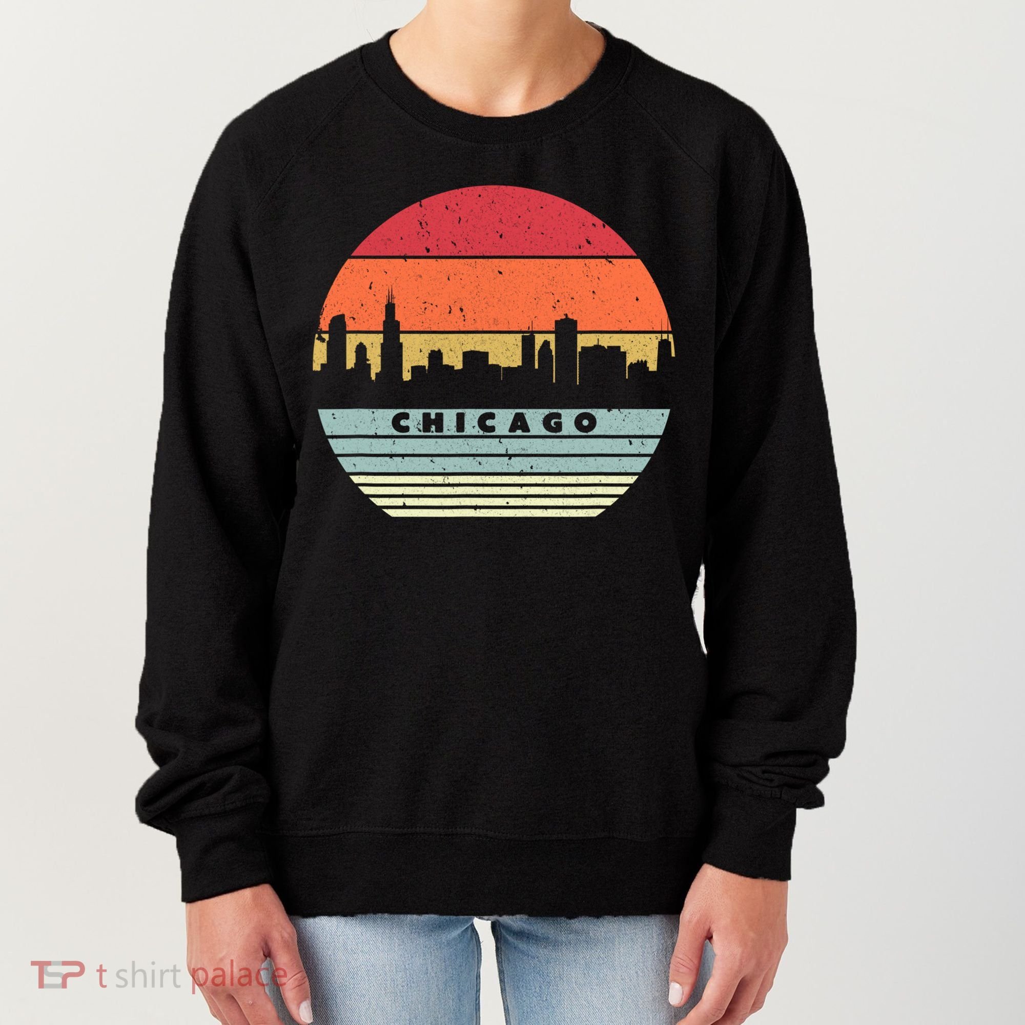 Chicago Souvenir Shirt. Retro Style USA Skyline Women's Sweatshirt