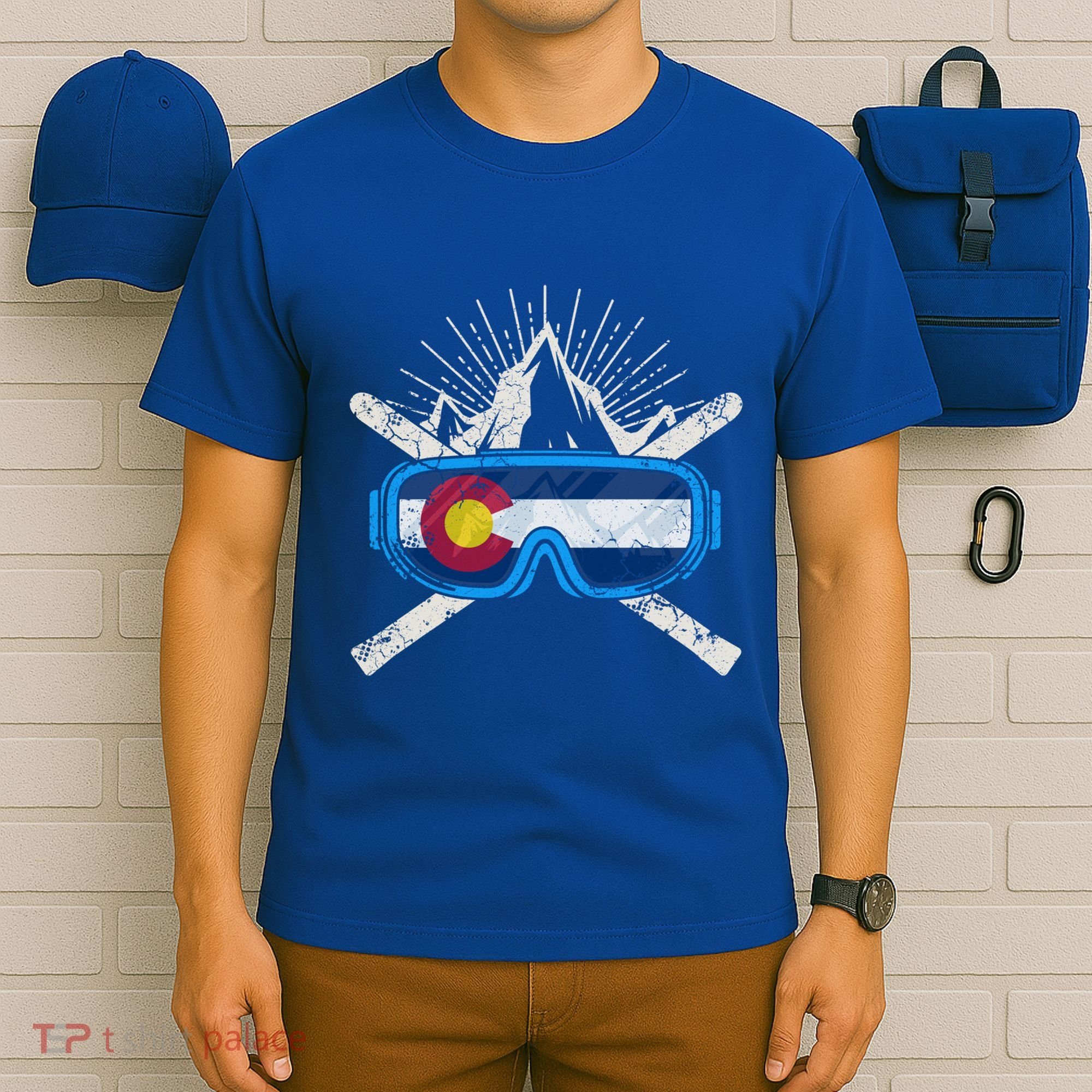Colorado Skiing Ski Cute Gift Hooded Gift T-Shirt