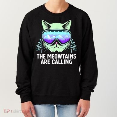 Cool Snowboard Ski Lover Mountain Skier Women's Sweatshirt