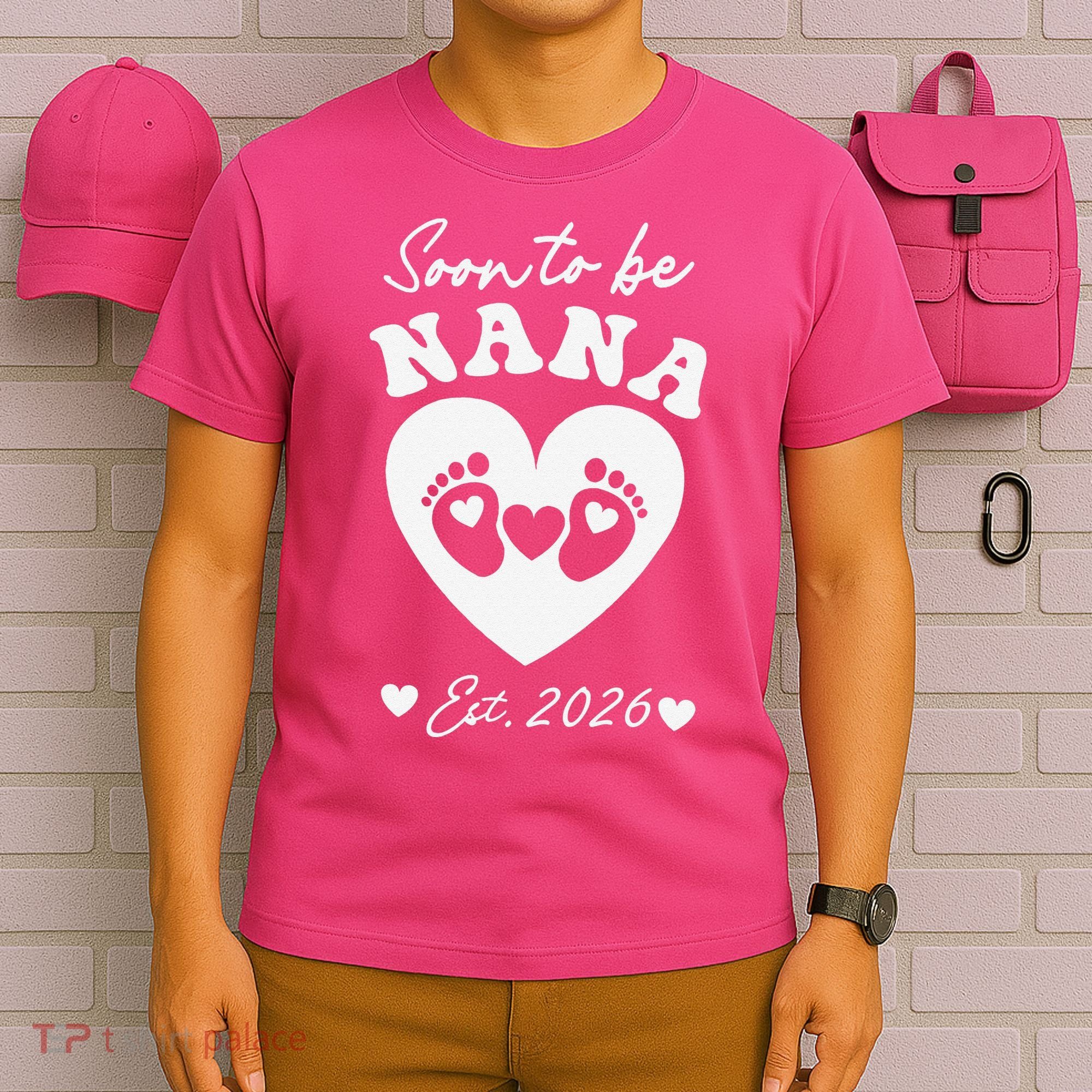 Cute Soon To Be Nana EST 2026 Baby Feet Heart T-Shirt