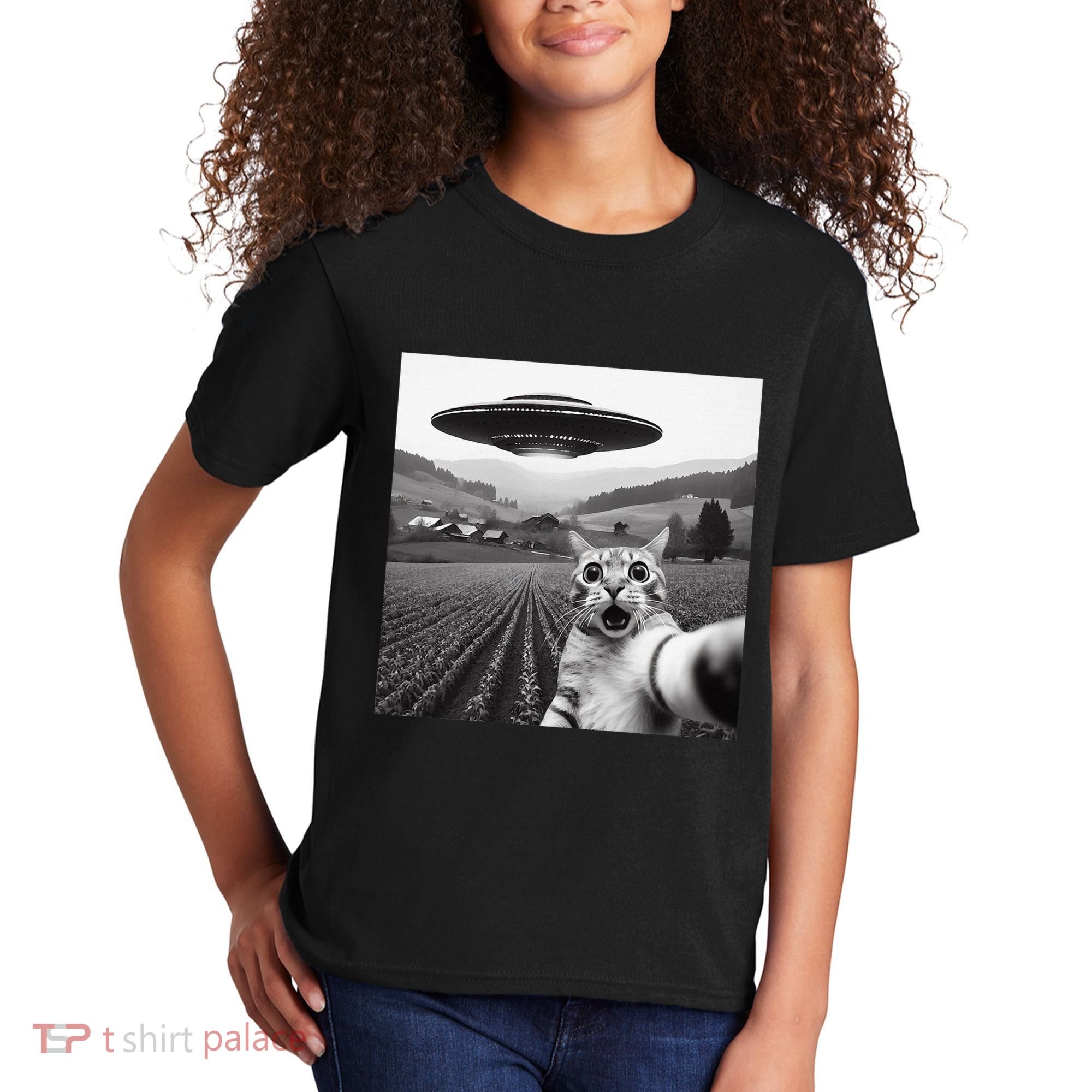 Cat Selfie With Alien Ufo Funny Cat Gifts Kids T-Shirt
